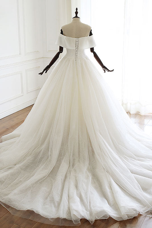 WHITE TULLE A-LINE WEDDING GOWN WITH TRAIN