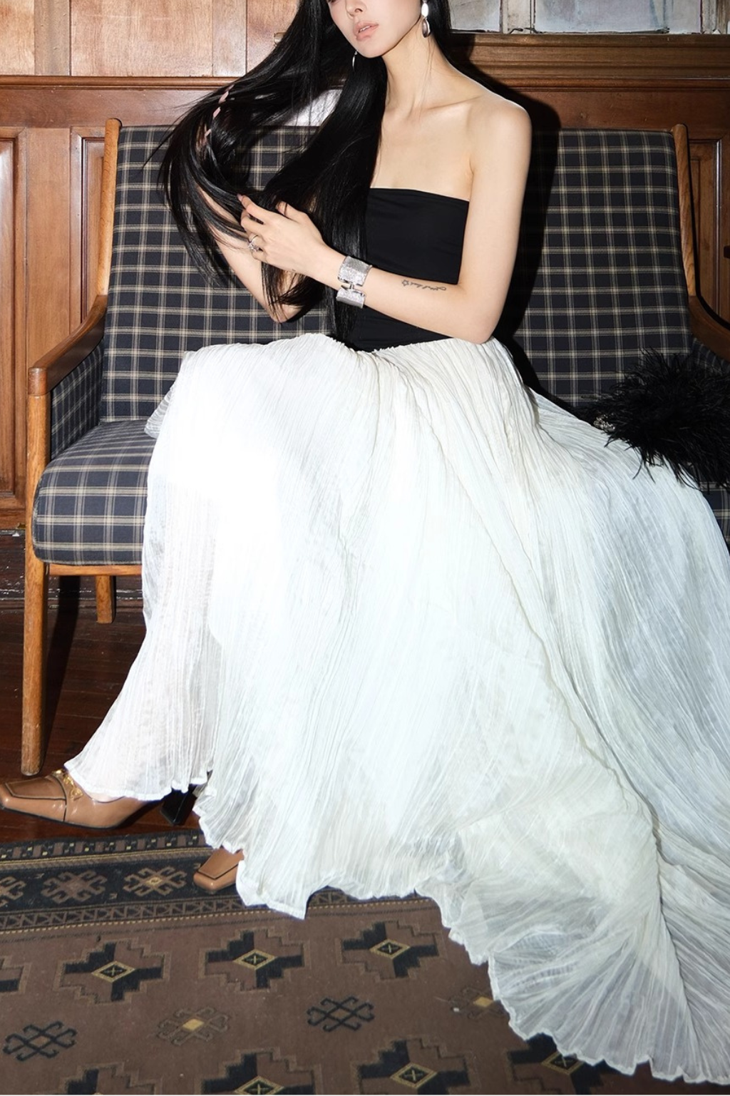 BLACK WHITE CONTRAST TUBE MAXI DRESS