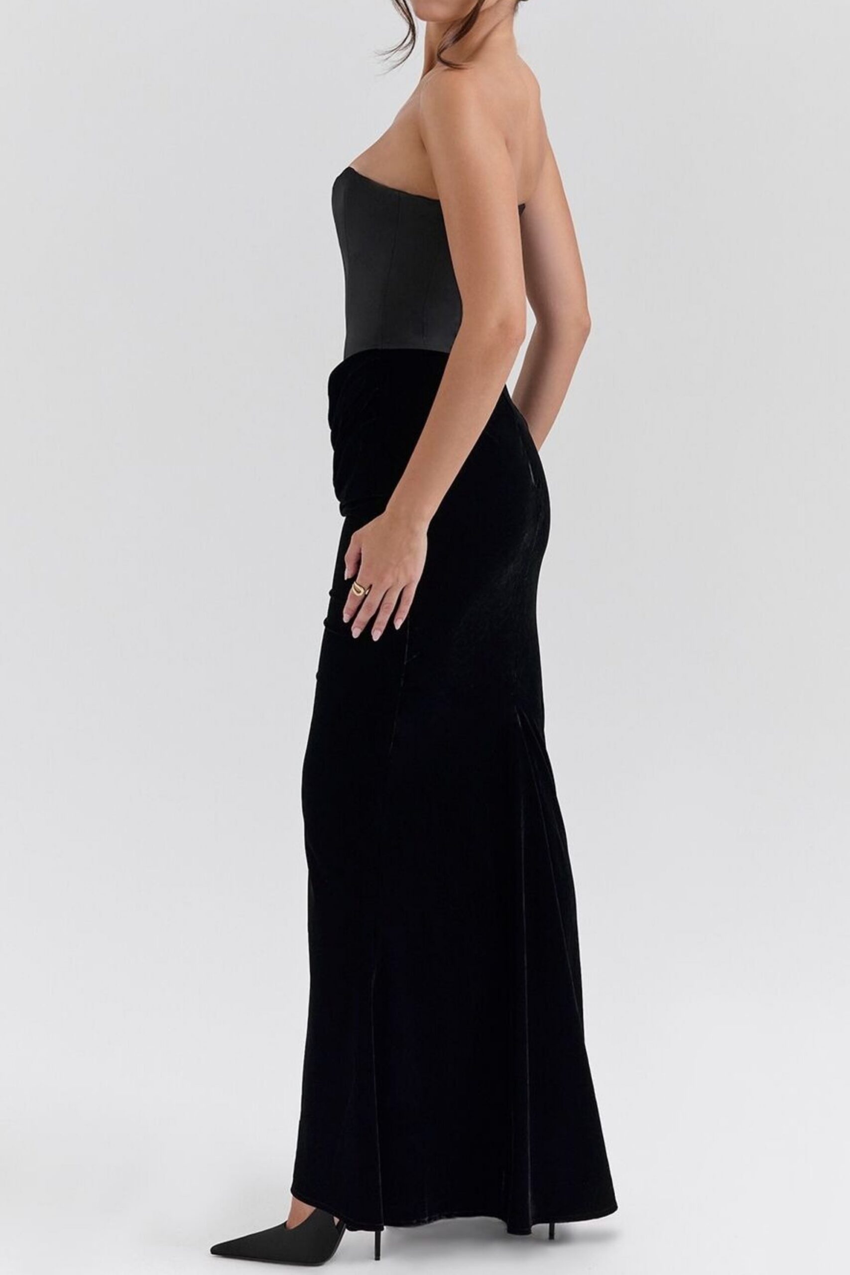 STRAPLESS BLACK CORSET MAXI DRESS FOR EVENING