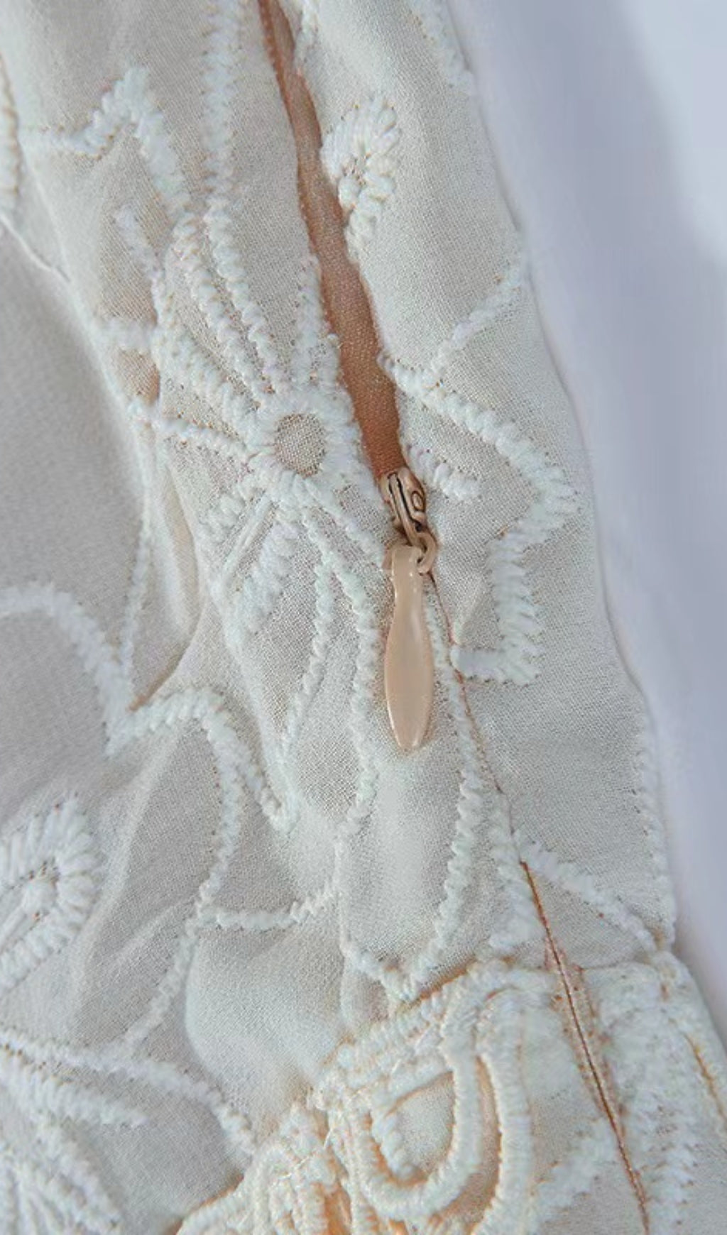 EMBROIDERED V-NECK MINI DRESS BEIGE