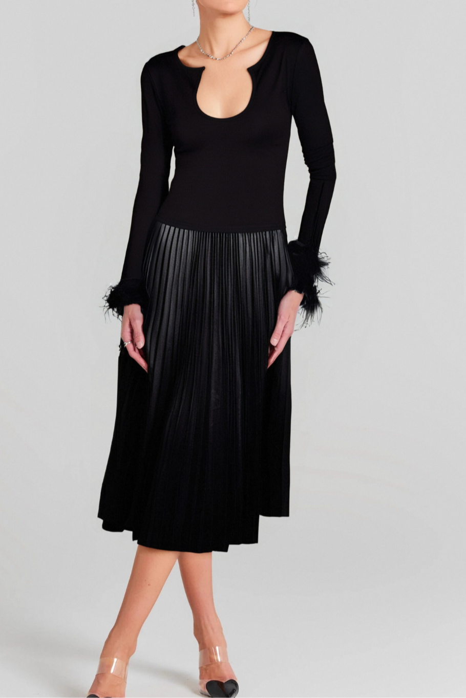 2_96adc950-0047-4762-b6d1-389b27b7f208 U-NECK FEATHER TOP FOR EVENING PARTY