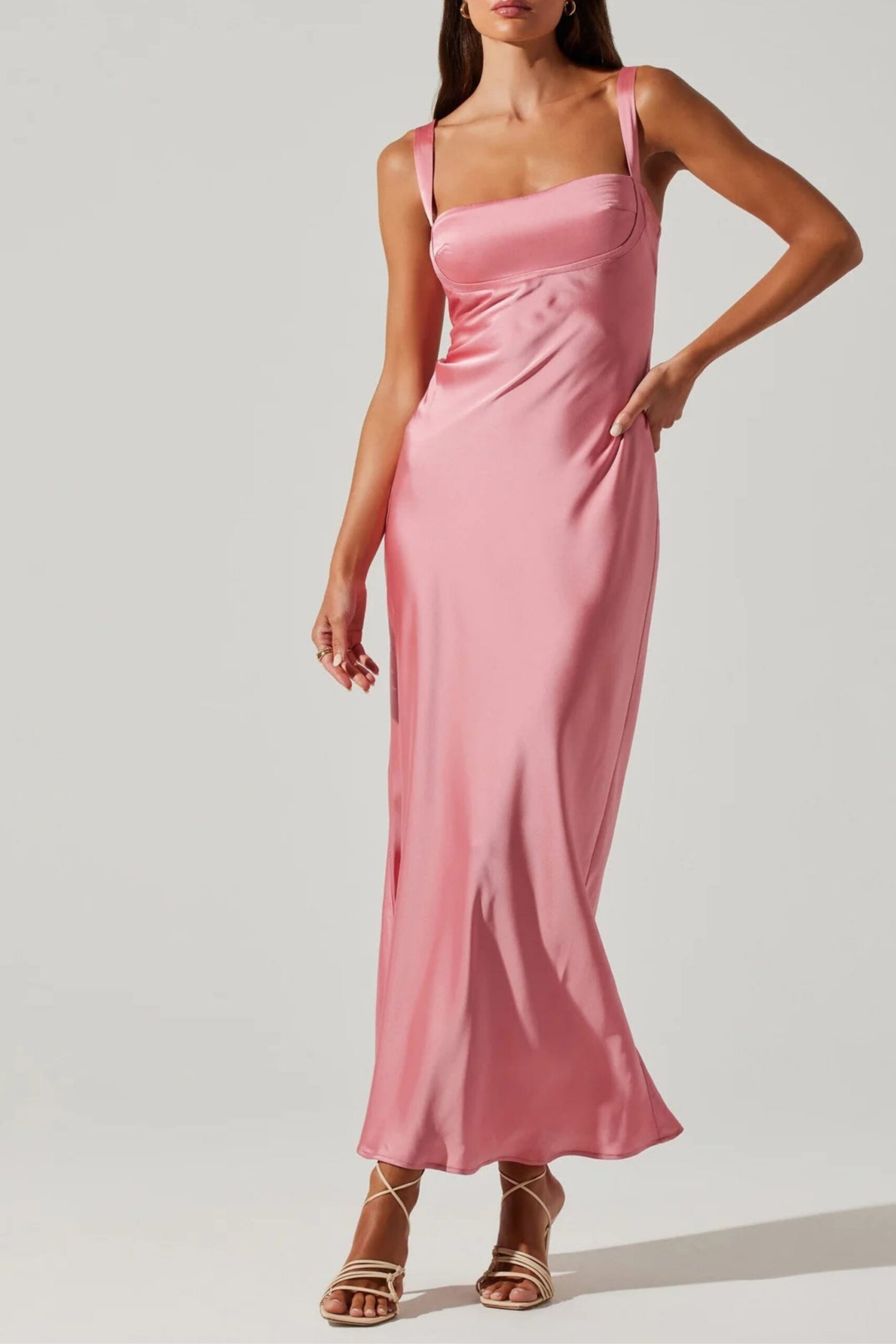 ASTR STACIE DRESS: ELEGANT MAXI FOR WEDDING GUEST