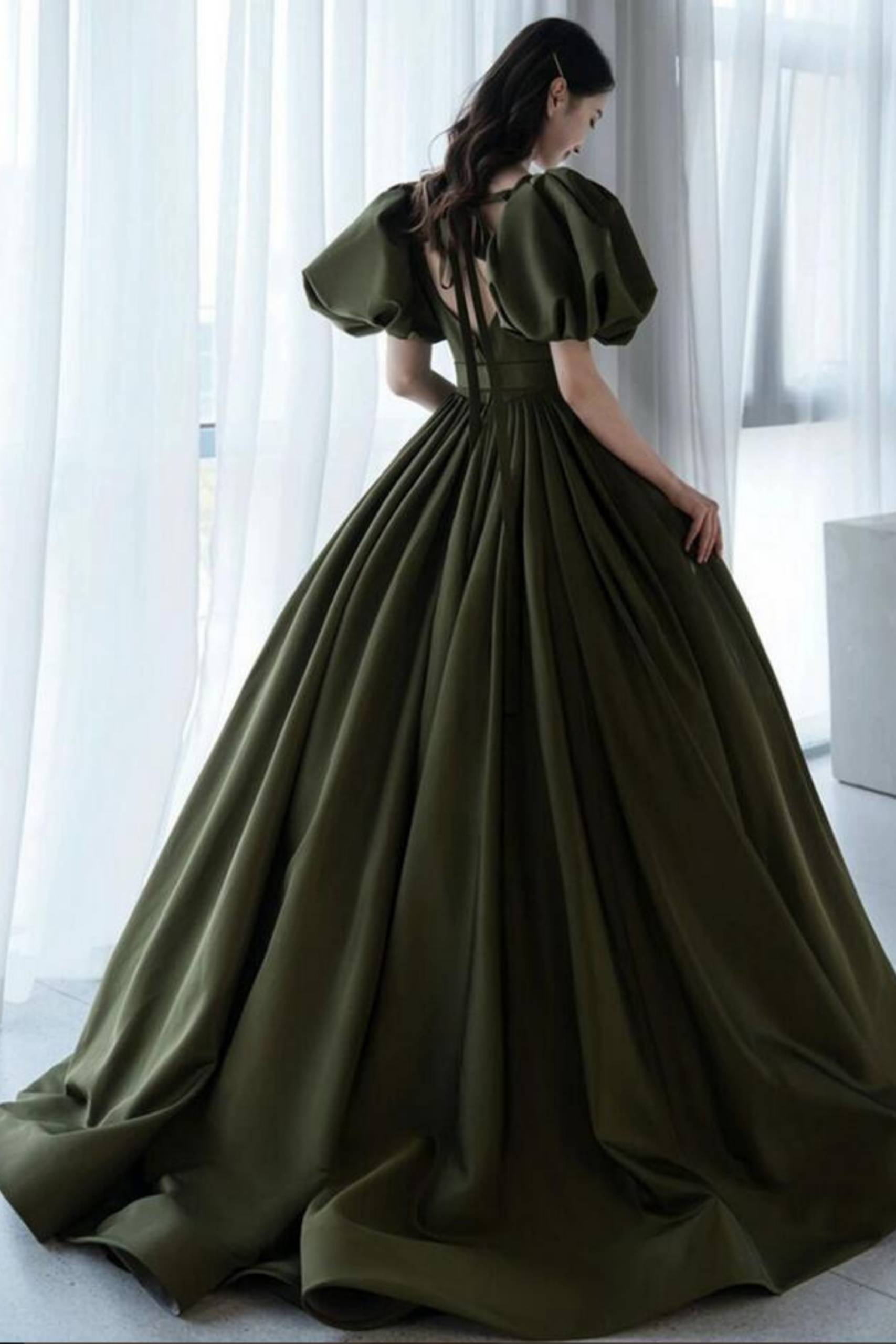 GREEN SATIN A-LINE COCKTAIL DRESS