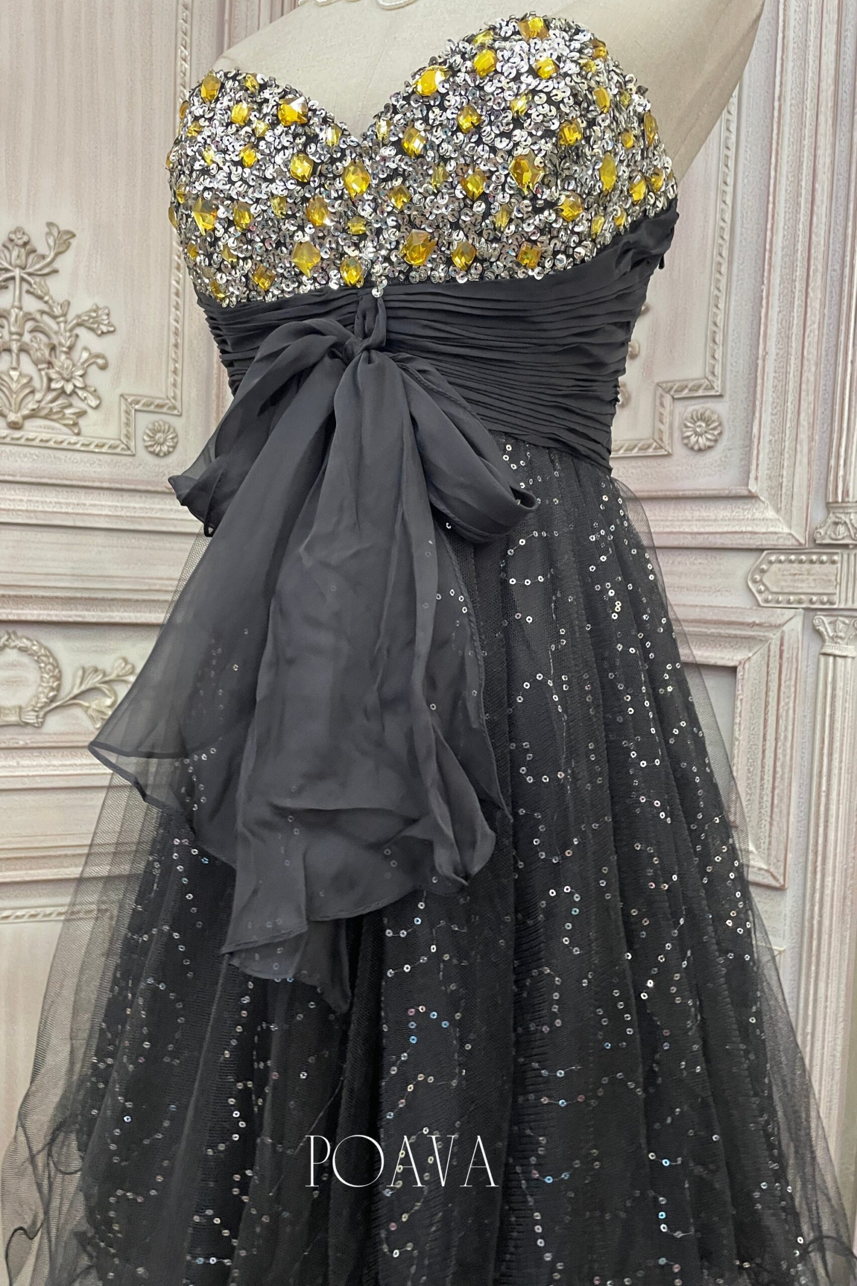 EMBELLISHED MINI STRAPLESS BLACK DRESS