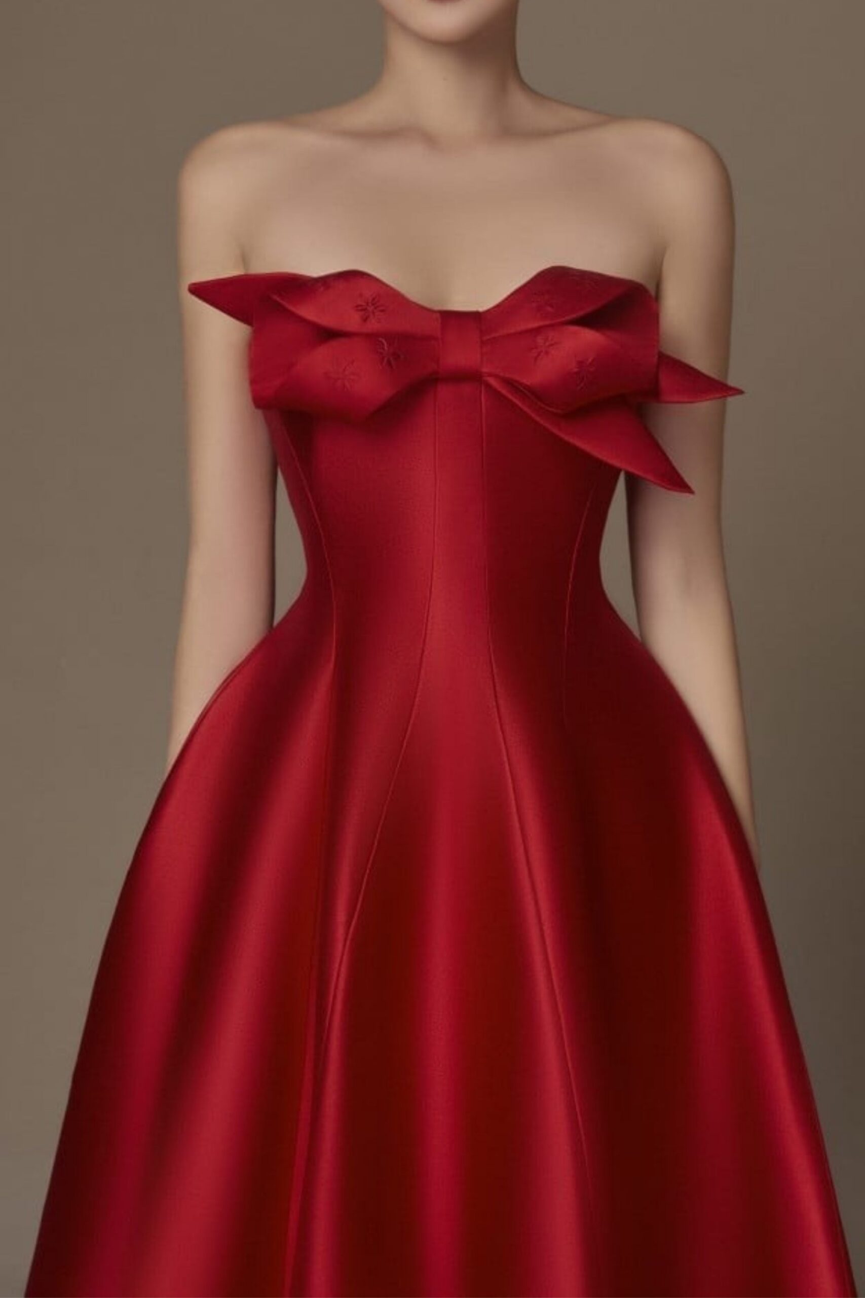 VINTAGE RED FLARED MIDI DRESS SEMI-HEART NECK