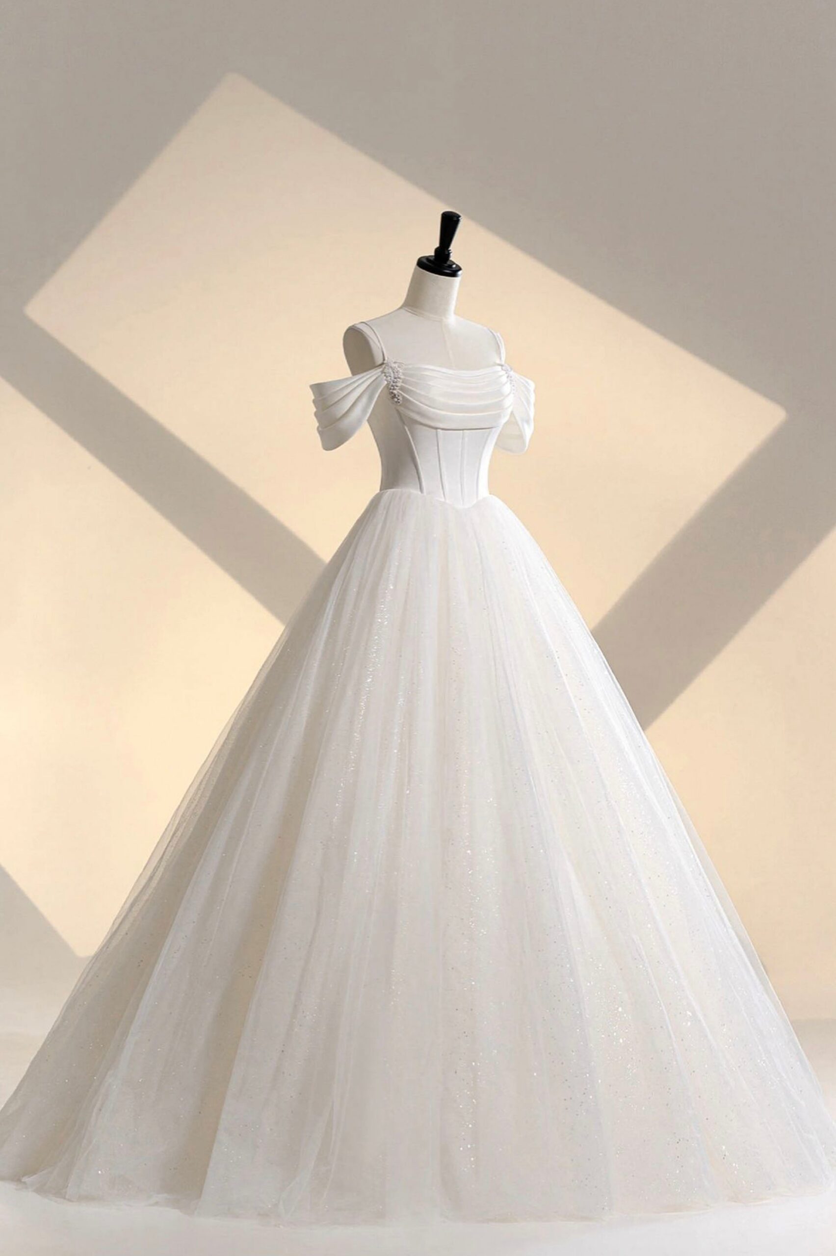 OFF SHOULDER SPARKLY TULLE PARTY DRESS