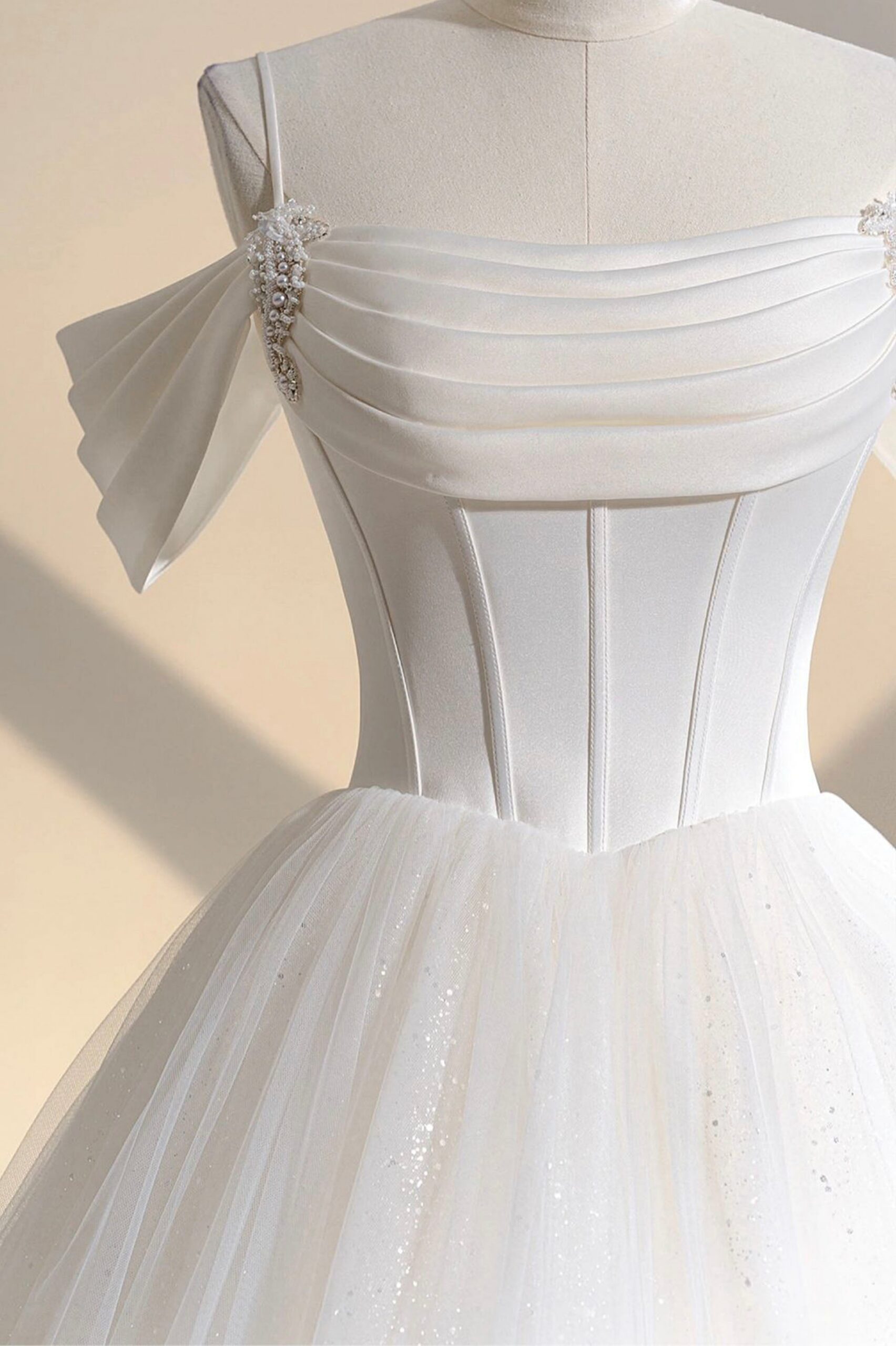 OFF SHOULDER SPARKLY TULLE PARTY DRESS