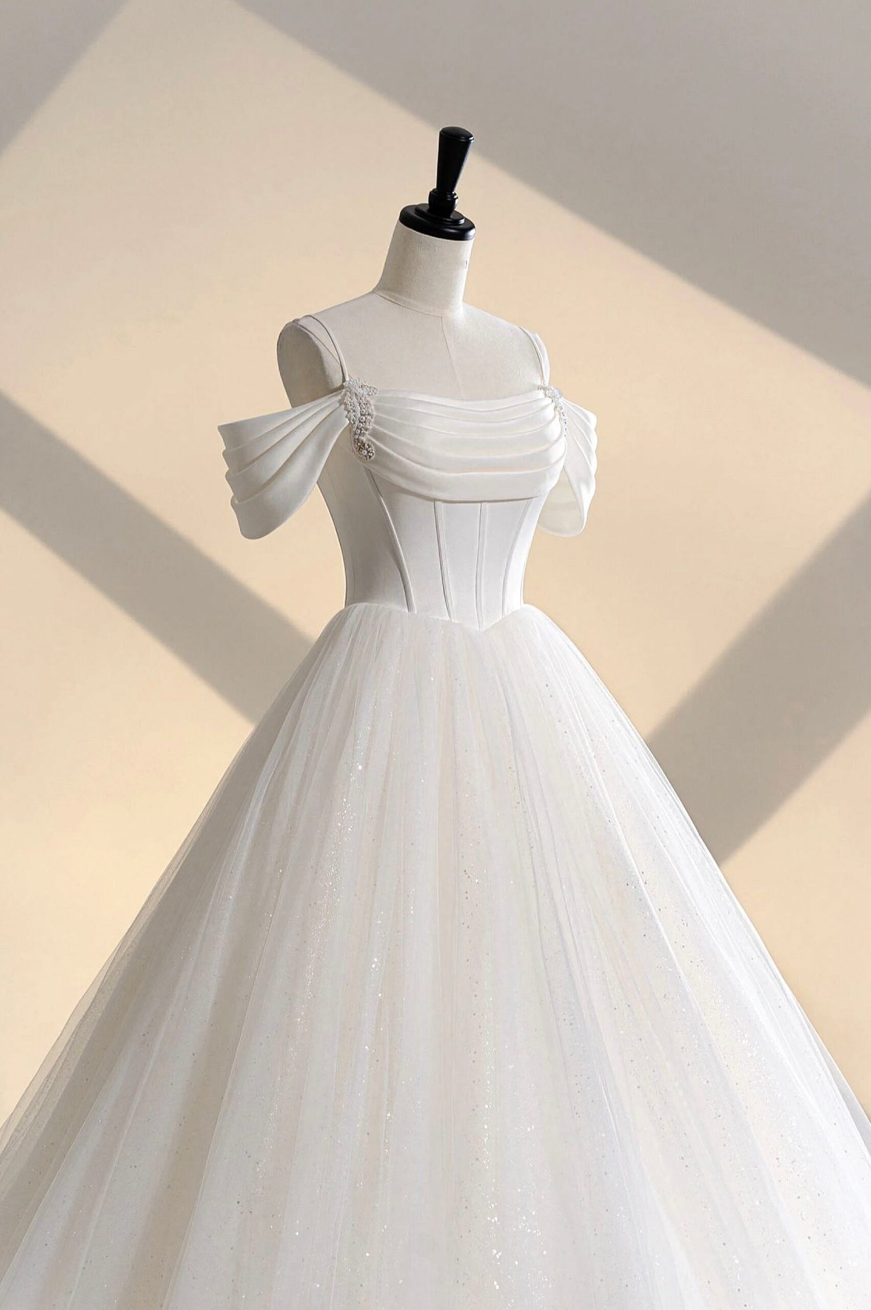 OFF SHOULDER SPARKLY TULLE PARTY DRESS