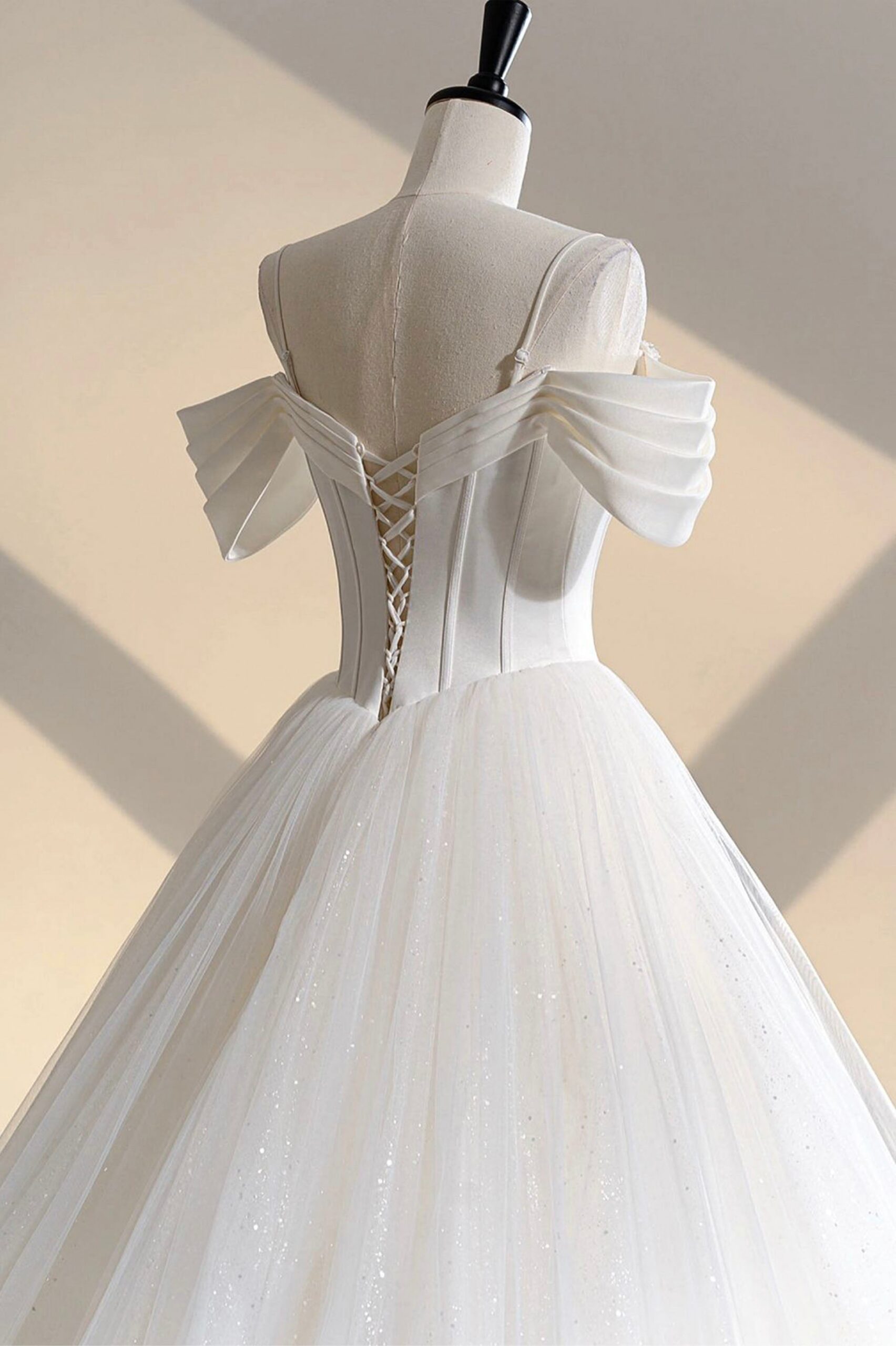 OFF SHOULDER SPARKLY TULLE PARTY DRESS