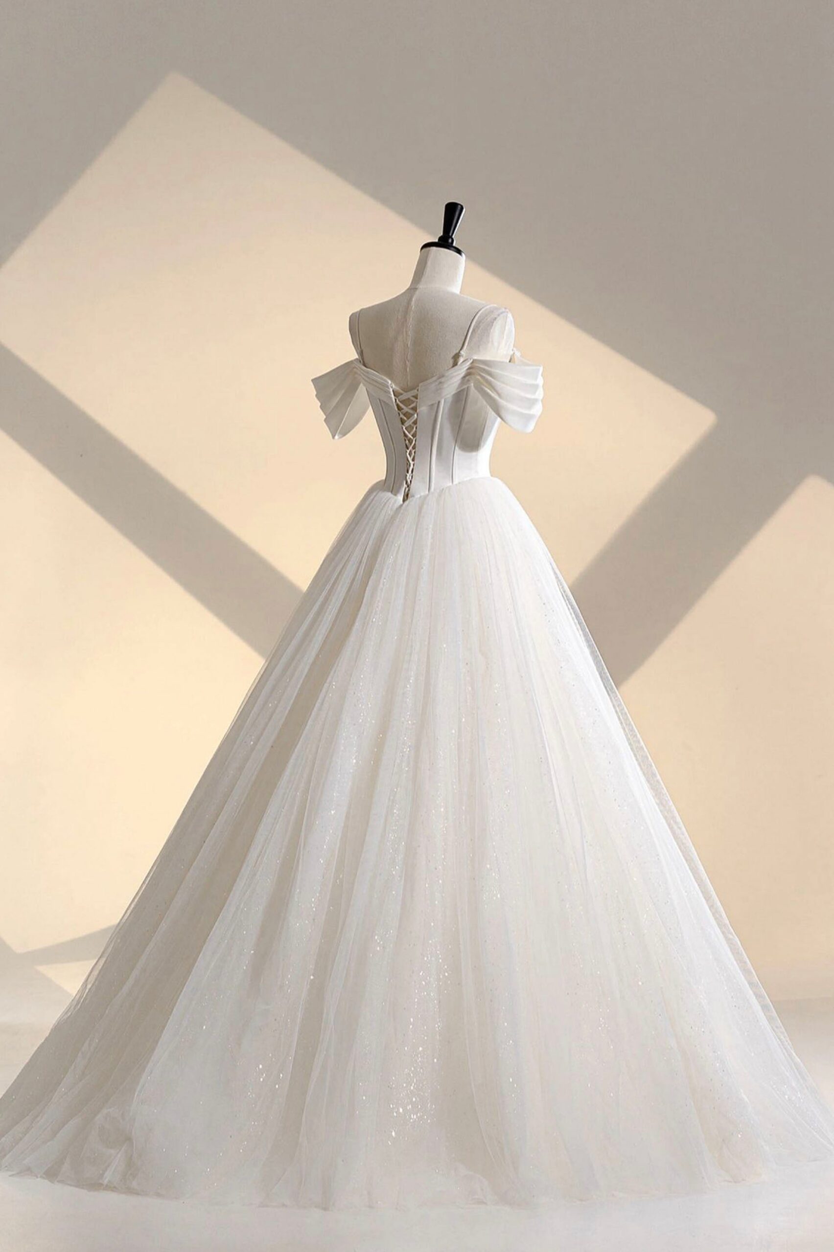 OFF SHOULDER SPARKLY TULLE PARTY DRESS