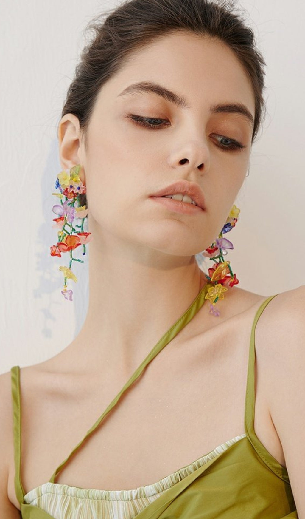 VIBRANT ACRYLIC FLOWER EARRINGS FOR PARTY STYLE