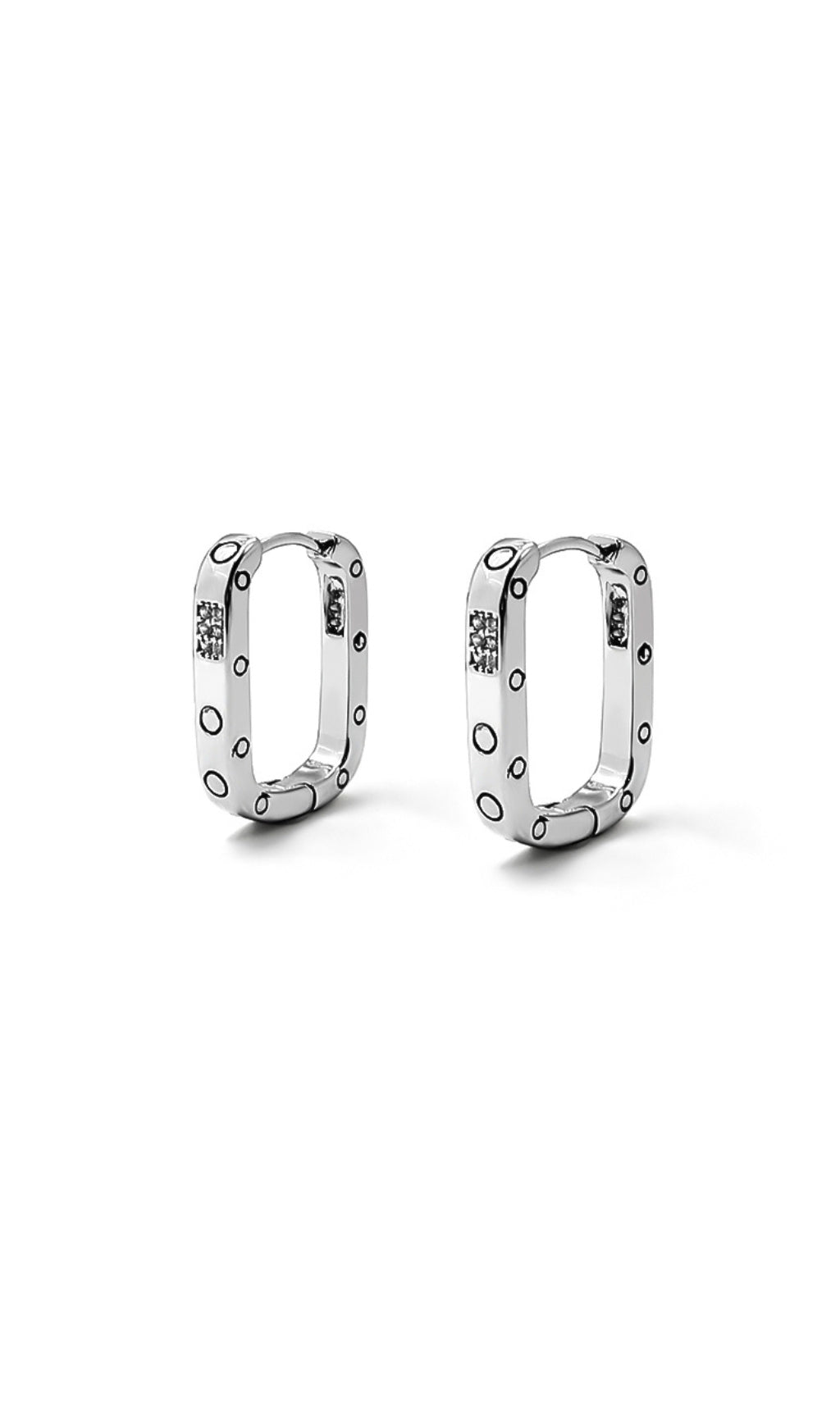 31_630585cf-93e0-4fc3-9a2f-22afda8e7c5f SILVER GEOMETRIC RHINESTONE DROP EARRINGS
