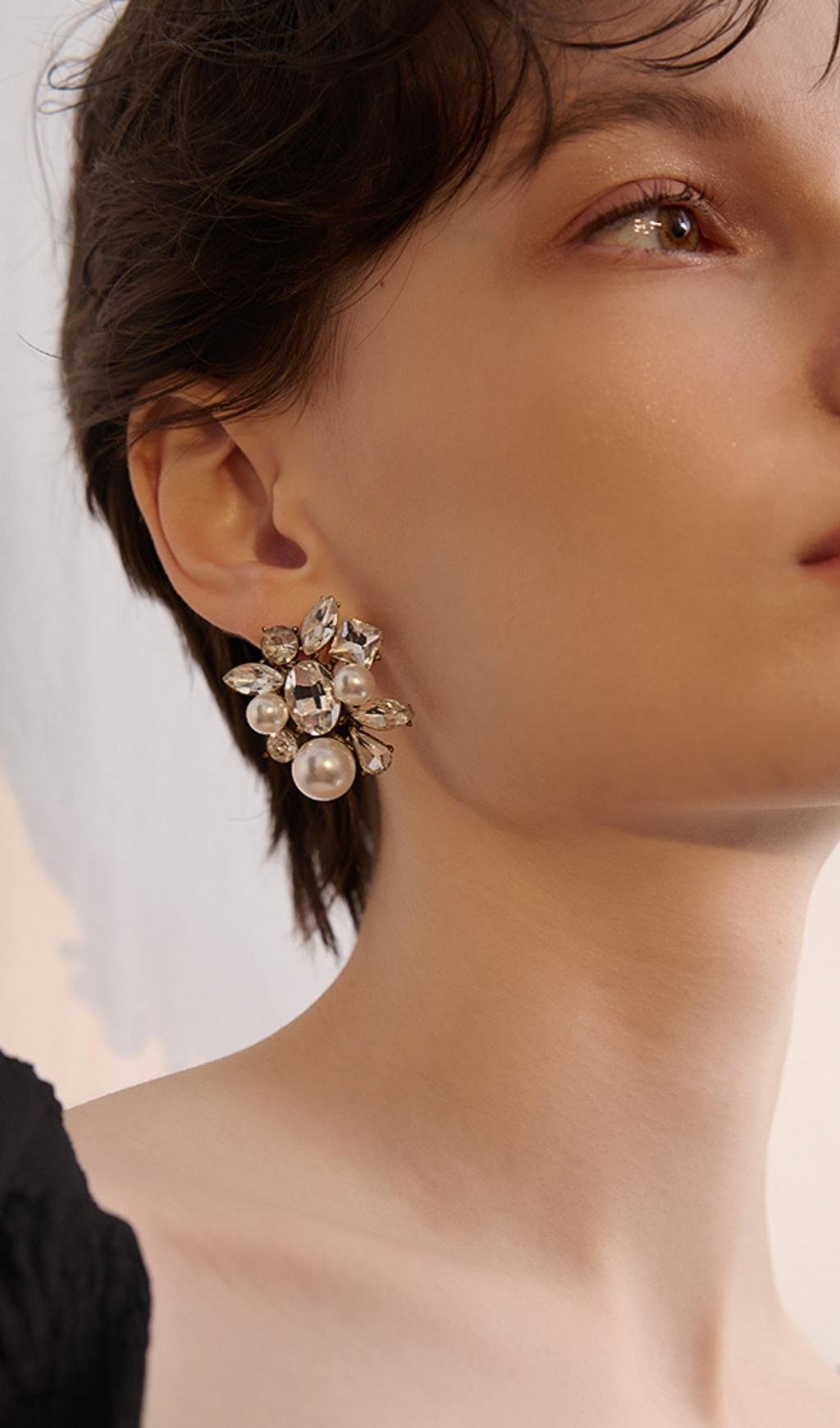 VINTAGE SILVER PEARL RHINESTONE DROP EARRINGS