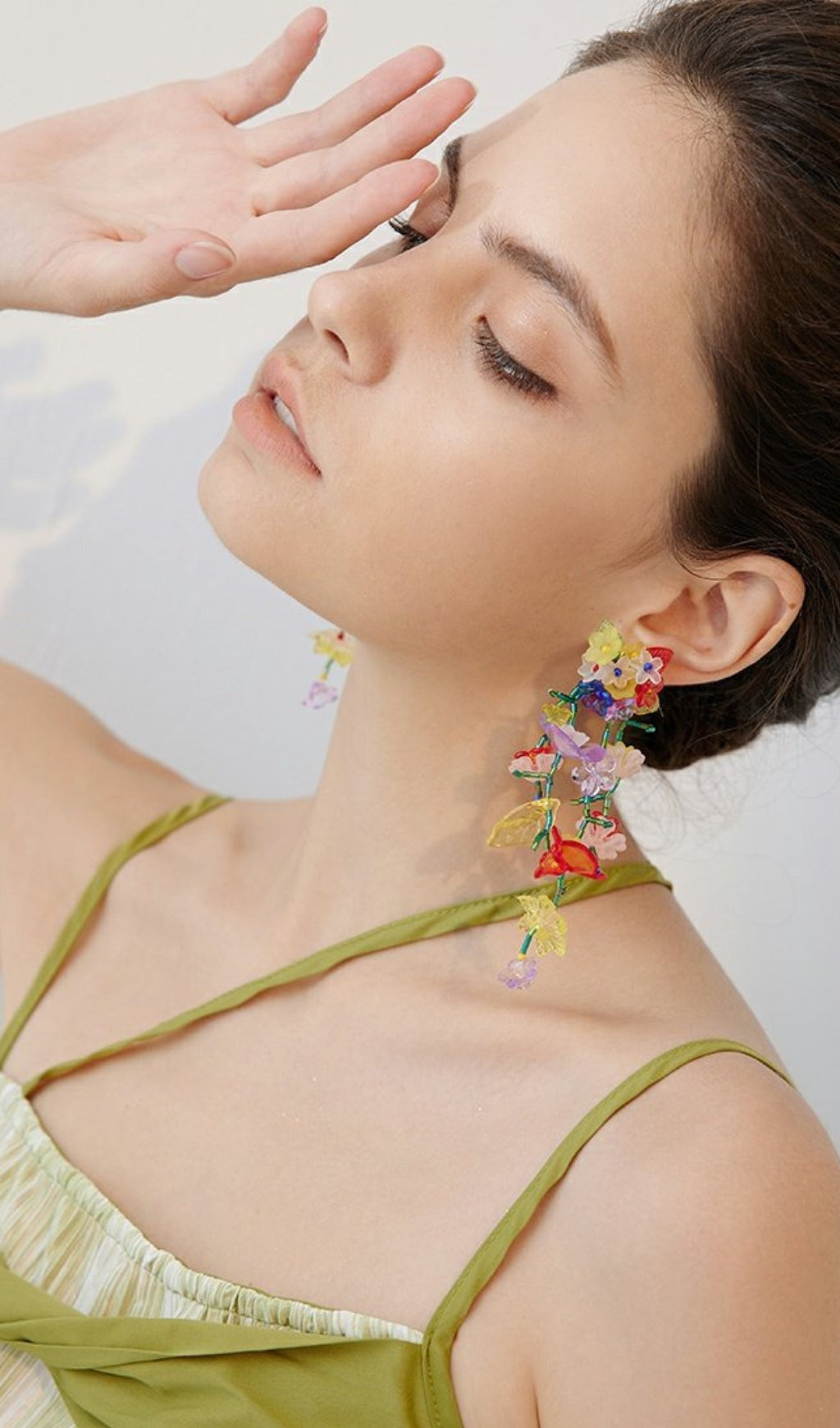 VIBRANT ACRYLIC FLOWER EARRINGS FOR PARTY STYLE
