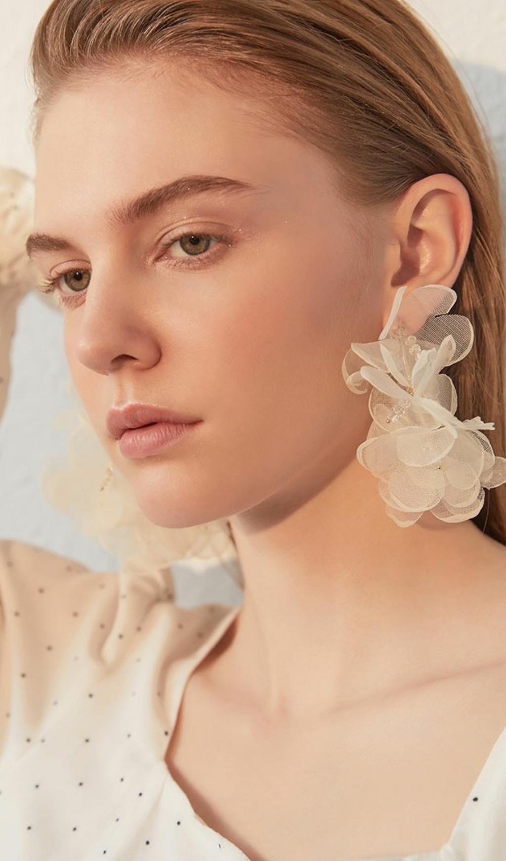WHITE WATER DROP EARRINGS FOR WEDDING