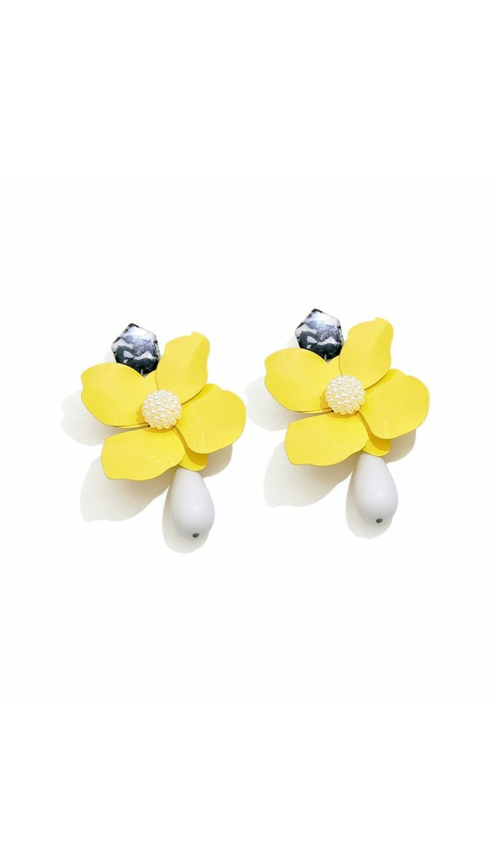 33_aecca90f-388f-440d-899d-641631f26885 YELLOW FLOWER PEARL STUD EARRINGS FOR WEDDING
