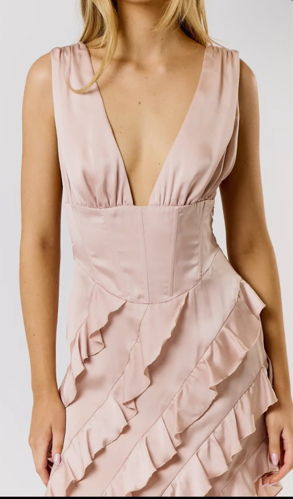 CARRIE'S VELVET MIDI DRESS FOR HOLIDAY PARTIES