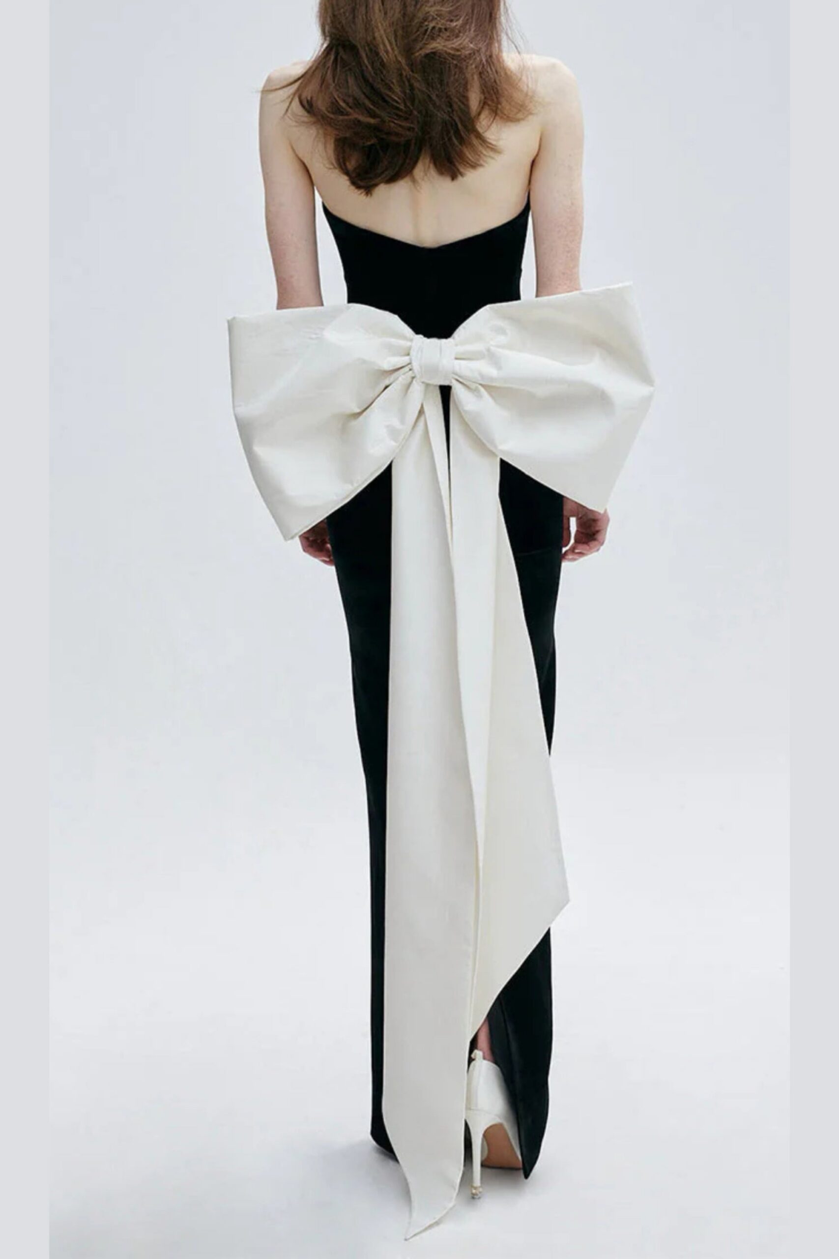 HERMOSA SILK STRAPLESS BOW GOWN BLACK