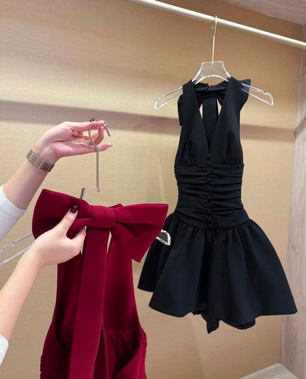 RIZZA HALTER MINI DRESS, SLEEK COCKTAIL PARTY LOOK