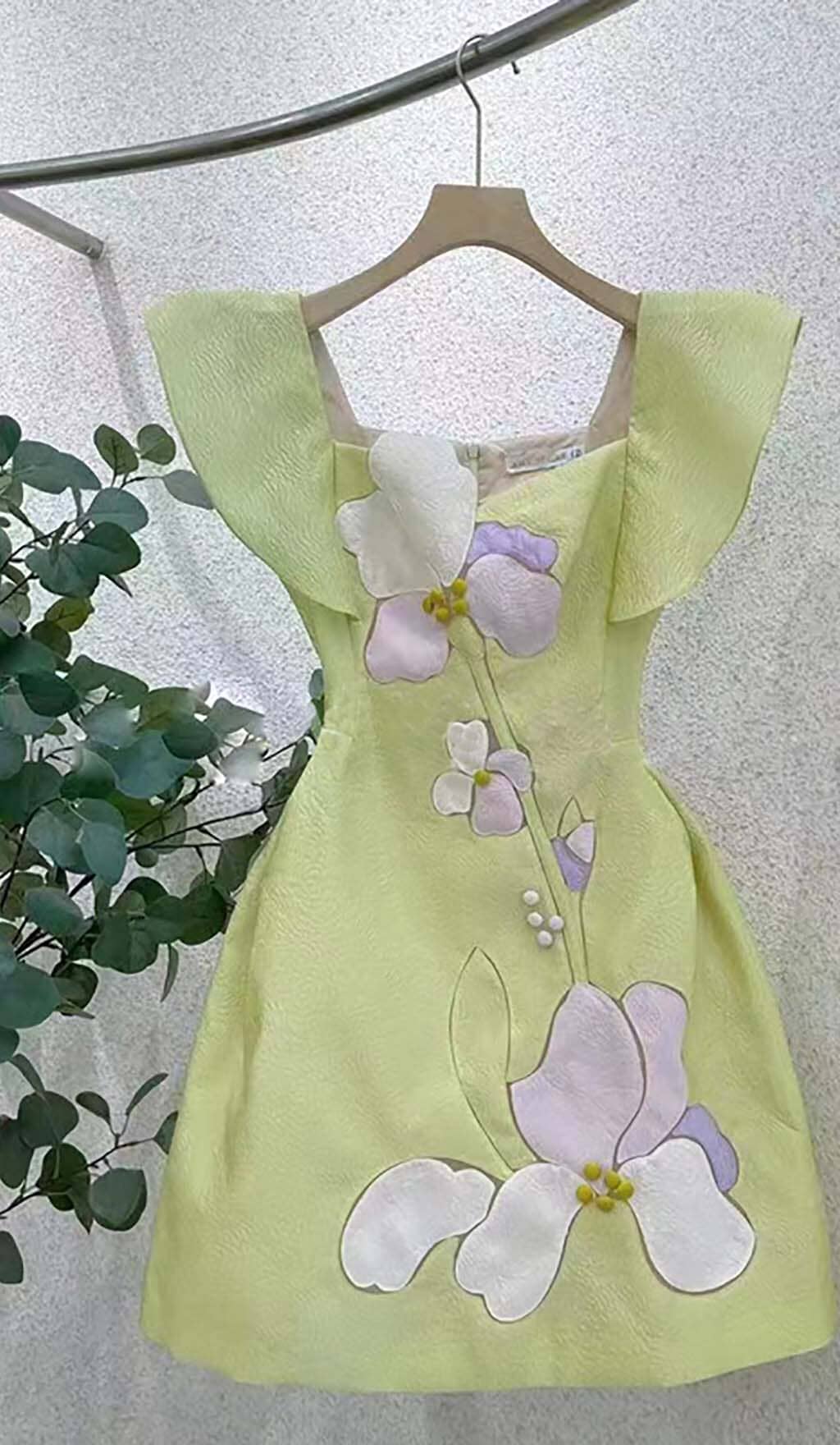 3D FLOWER BUTTERFLY SLEEVE MINT MINI DRESS