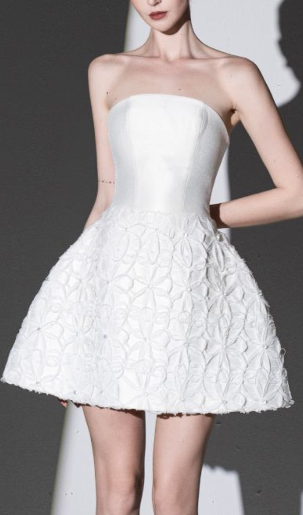 WHITE EMBELLISHED STRAPLESS MINI PARTY DRESS