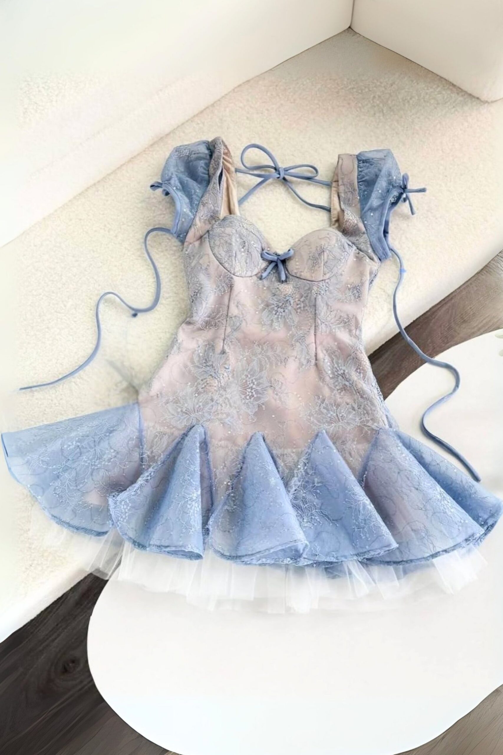 3_20ba2050-f49a-4150-a757-1e9ff5f5019b LACE EMBROIDERY PUFFY MINI DRESS BLUE