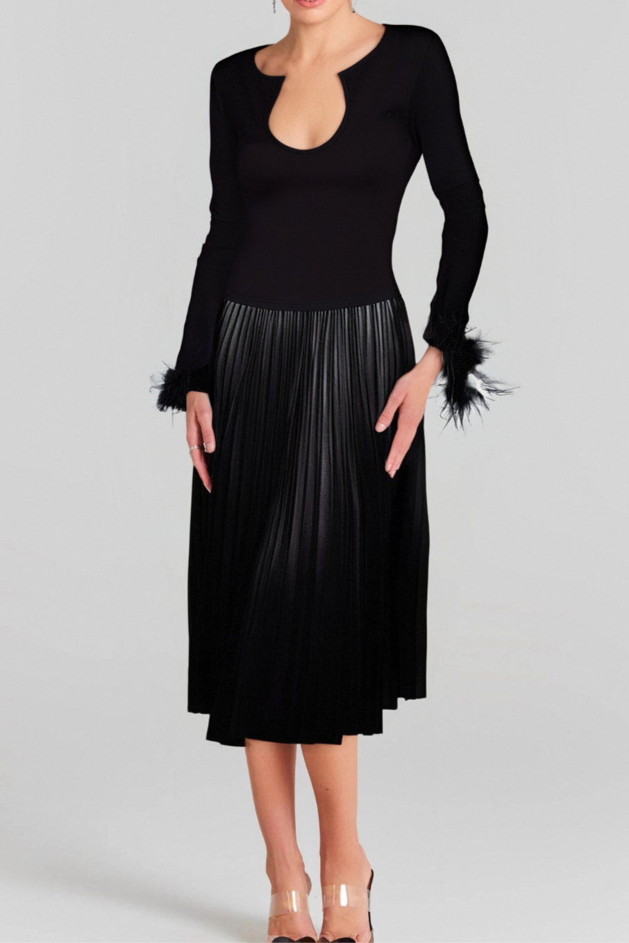 U-NECK FEATHER TOP FOR EVENING PARTY