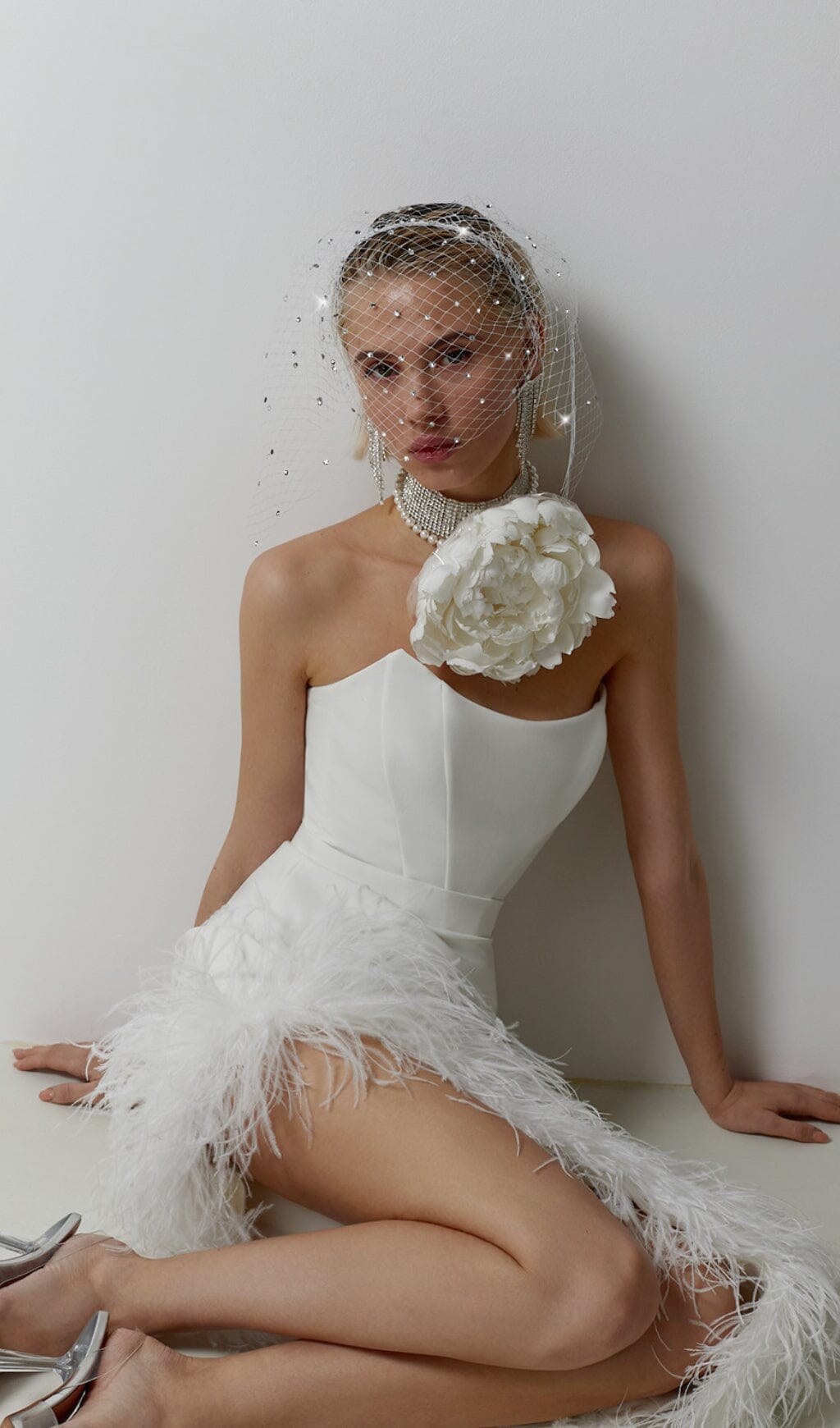 STRAPLESS FEATHER MIDI DRESS, WHITE WEDDING PARTY