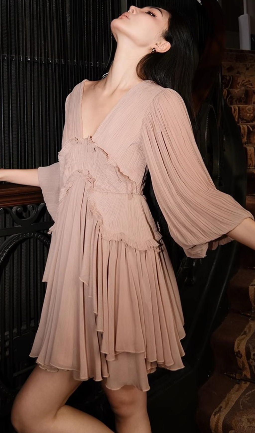V-NECK LANTERN SLEEVE PLEATED MIDI DRESS IN PALE COFFEE
