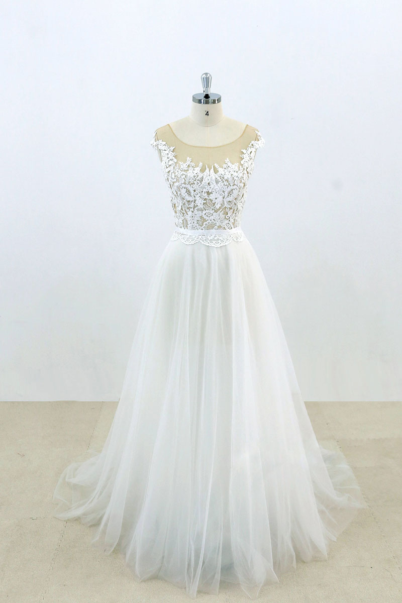 3_5ae48606-5a38-4785-904c-88a1c3f03f9c WHITE LACE TULLE PROM GOWN A-LINE