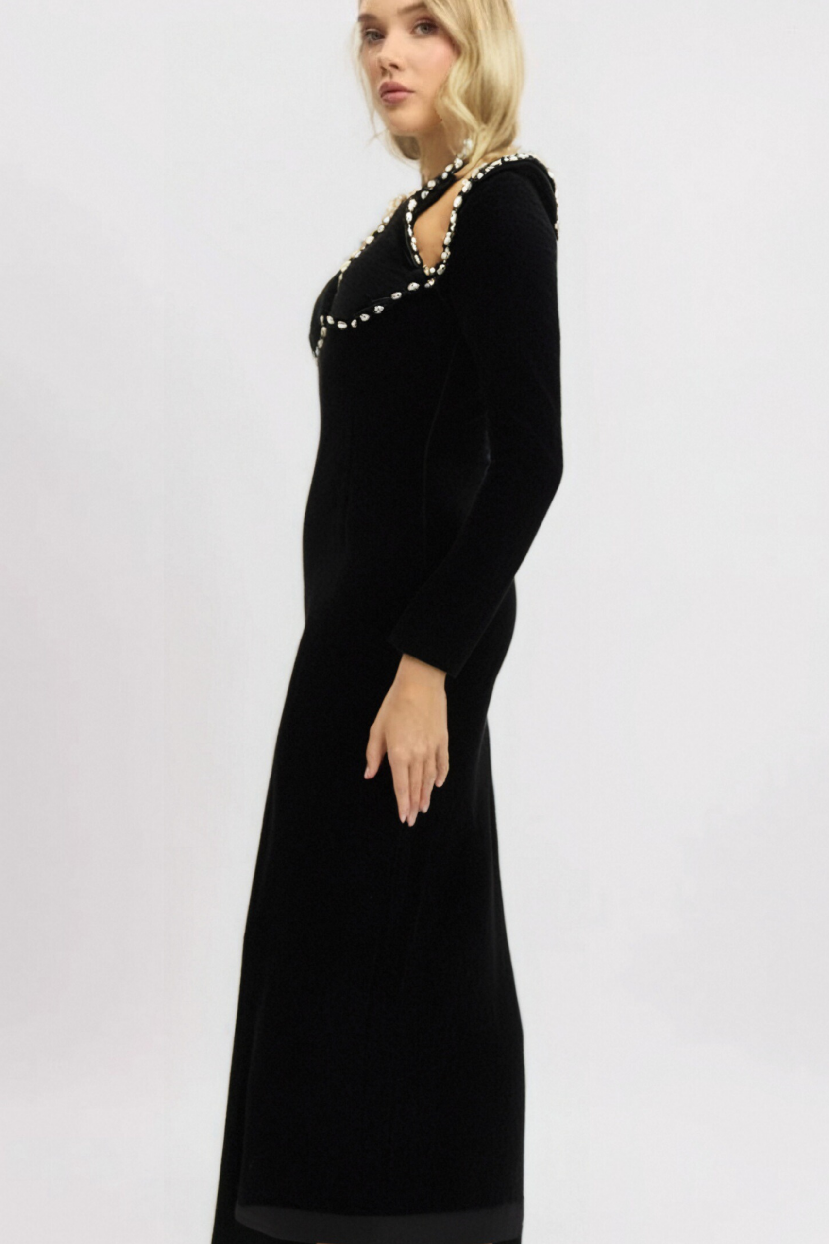 ALISON BLACK VELVET CRYSTAL MAXI DRESS