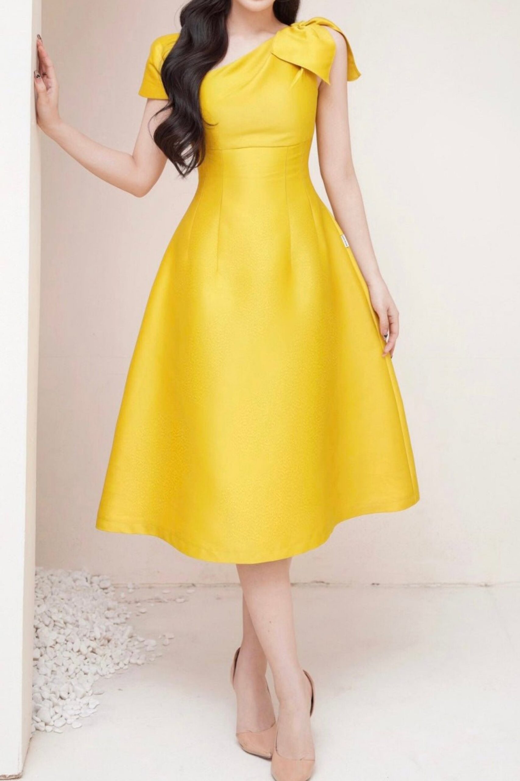 YELLOW ASYMMETRIC DRESS | OFF-SHOULDER PARTY MAXI