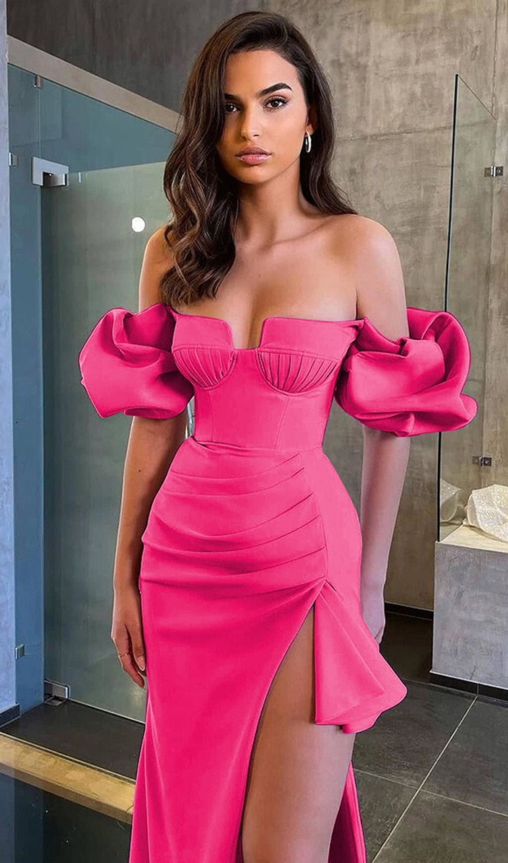 3_a5626086-d9db-42e3-a87a-cbb7cf5afef1 STRAPLESS DRAPE SLEEVE SLIT BANDAGE DRESS ROSE RED