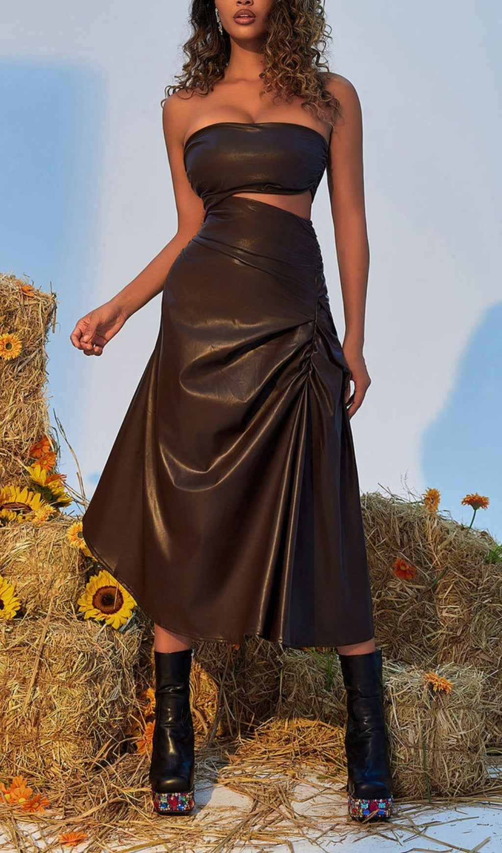 STRAPLESS LEATHER MIDI DRESS WITH CUTOUT FOR PARTY