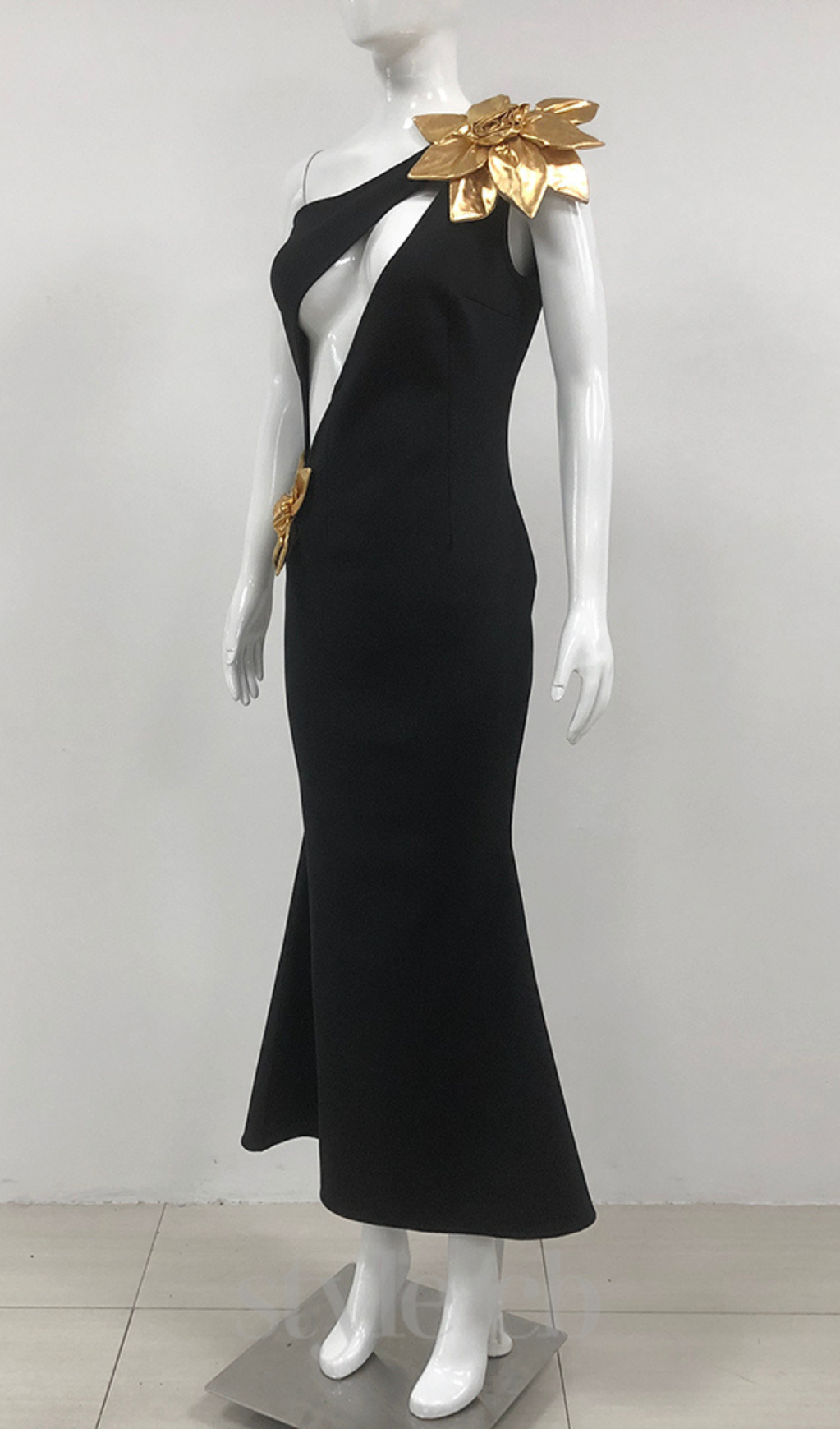 EUNICE GOLD 3D FLOWER MAXI DRESS BLACK