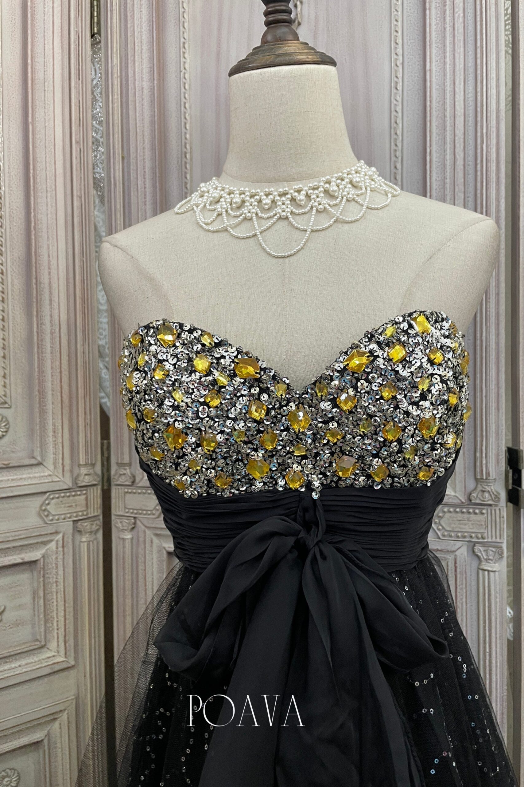 EMBELLISHED MINI STRAPLESS BLACK DRESS
