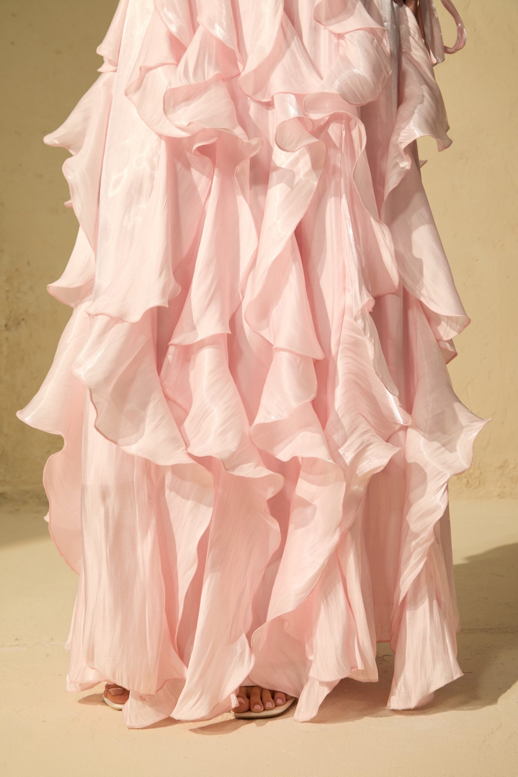 PUFF SLEEVE RUFFLE MAXI DRESS IN PINK