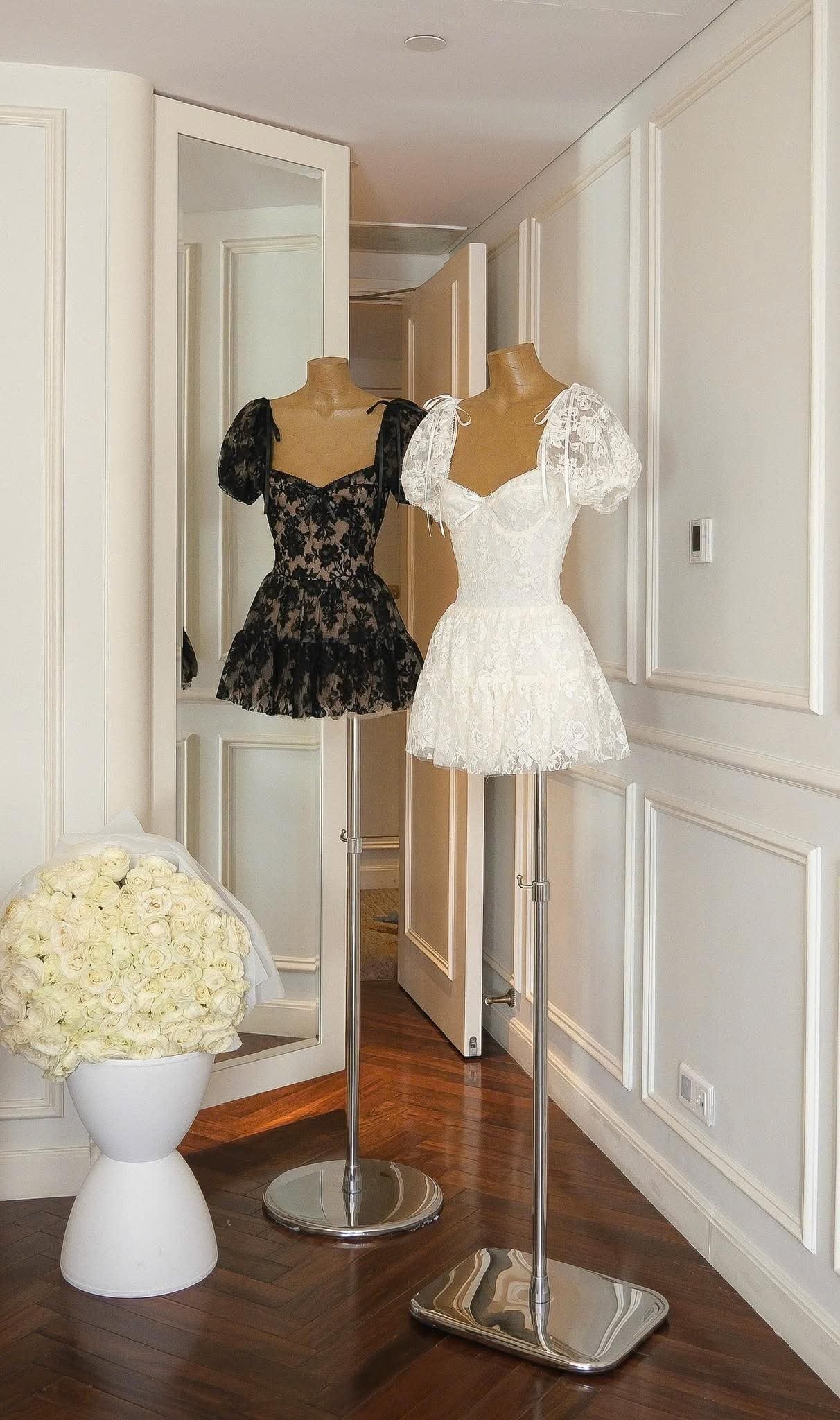 LARA PUFF LACE MINI DRESS FOR PARTY