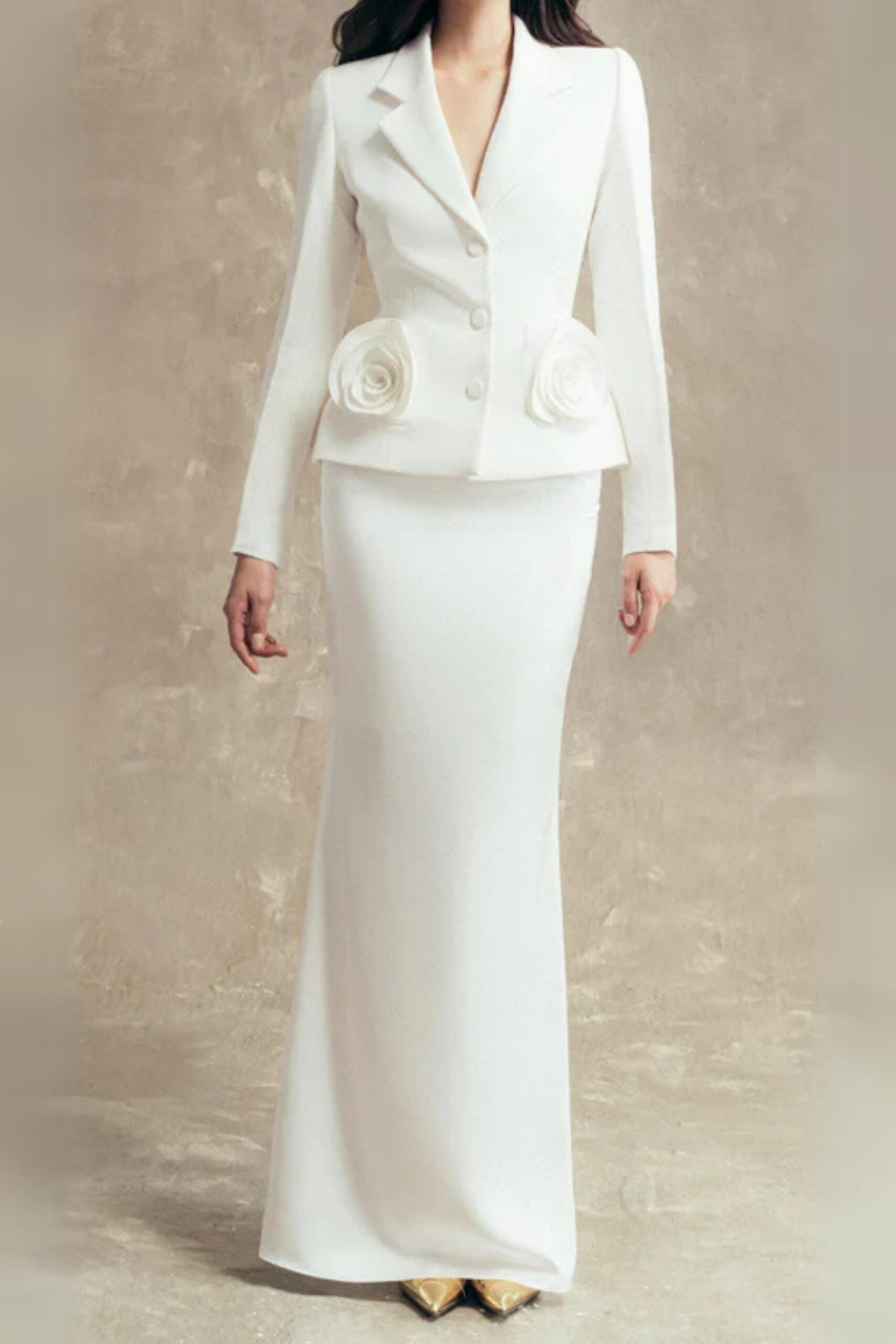 FLOWER EMBELLISHED WHITE JACKET SKIRT SET