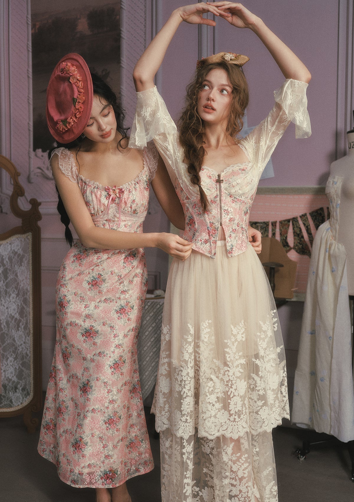 JULIE FLORAL LACE MIDI DRESS - PINK