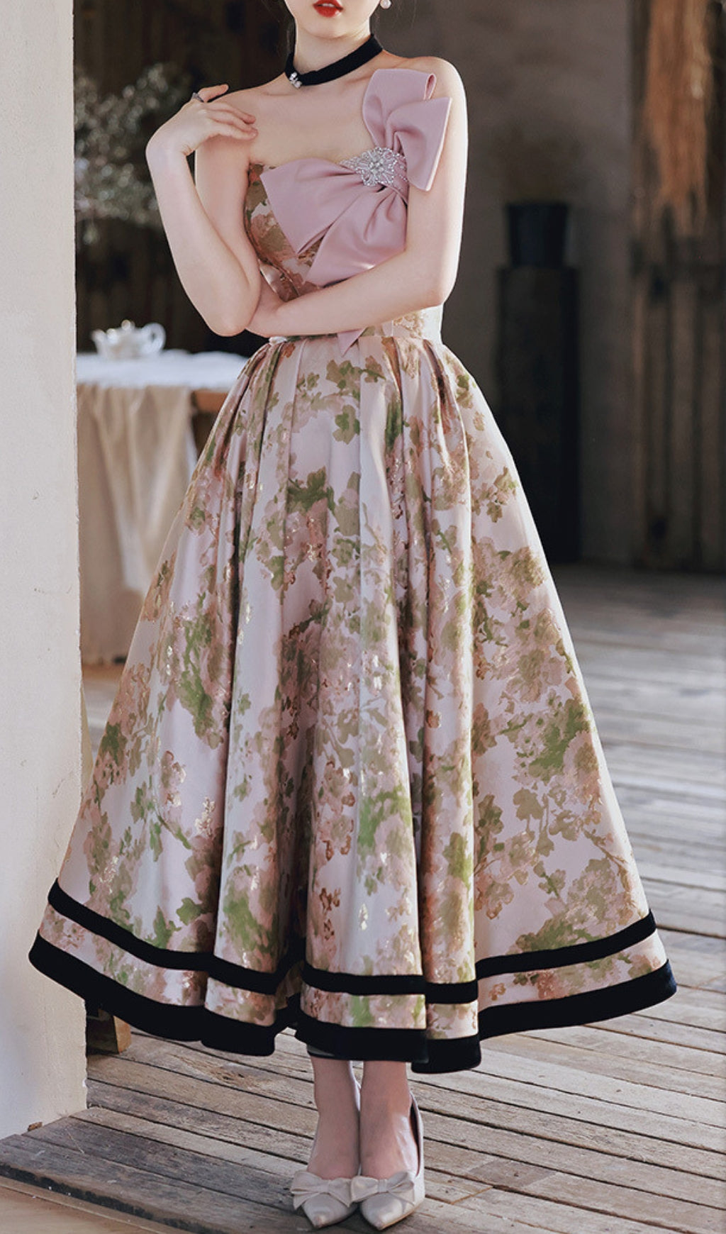 PINK BOW STRAPLESS FLORAL MIDI DRESS