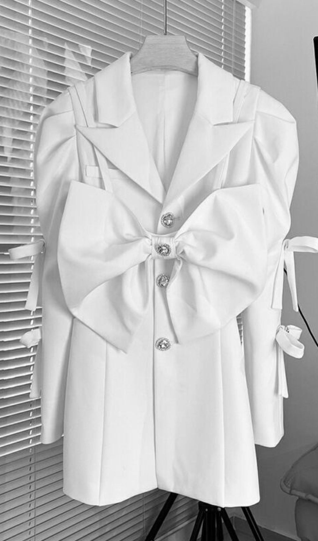 WHITE BOW WAIST SUIT DRESS FOR WEDDING