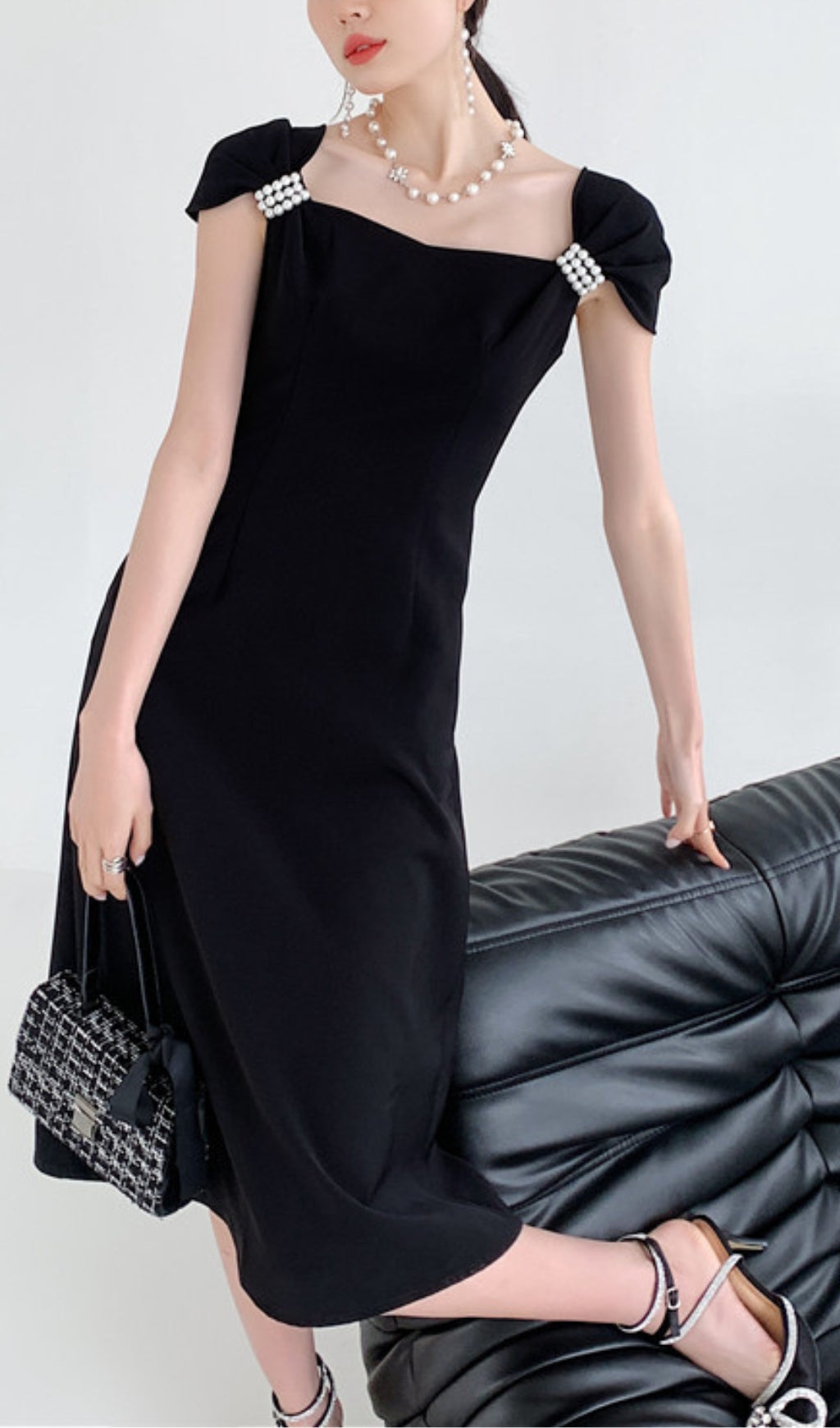 BLACK PEARL HALF SLEEVE FLOWING MIDI DRESS