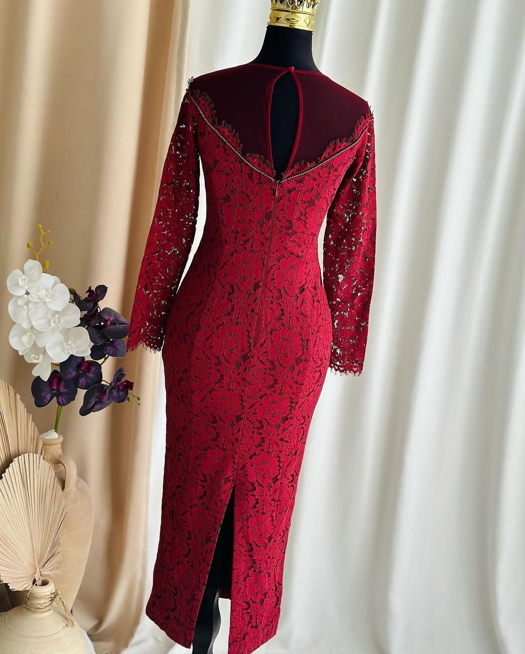 CLASSIC LACE HOLLOW RED MAXI DRESS