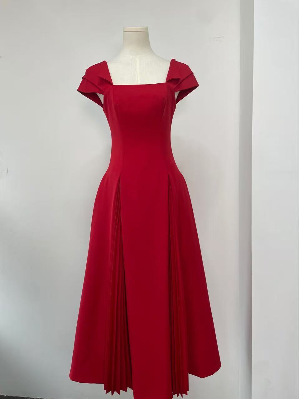 GERVAISE RED PLEATED FLARED MIDI DRESS