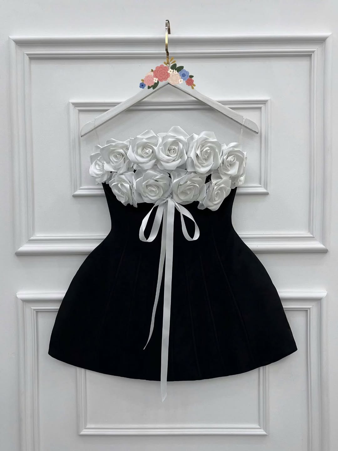 GLADYS STRAPLESS 3D FLORAL CORSET A-LINE DRESS BLACK