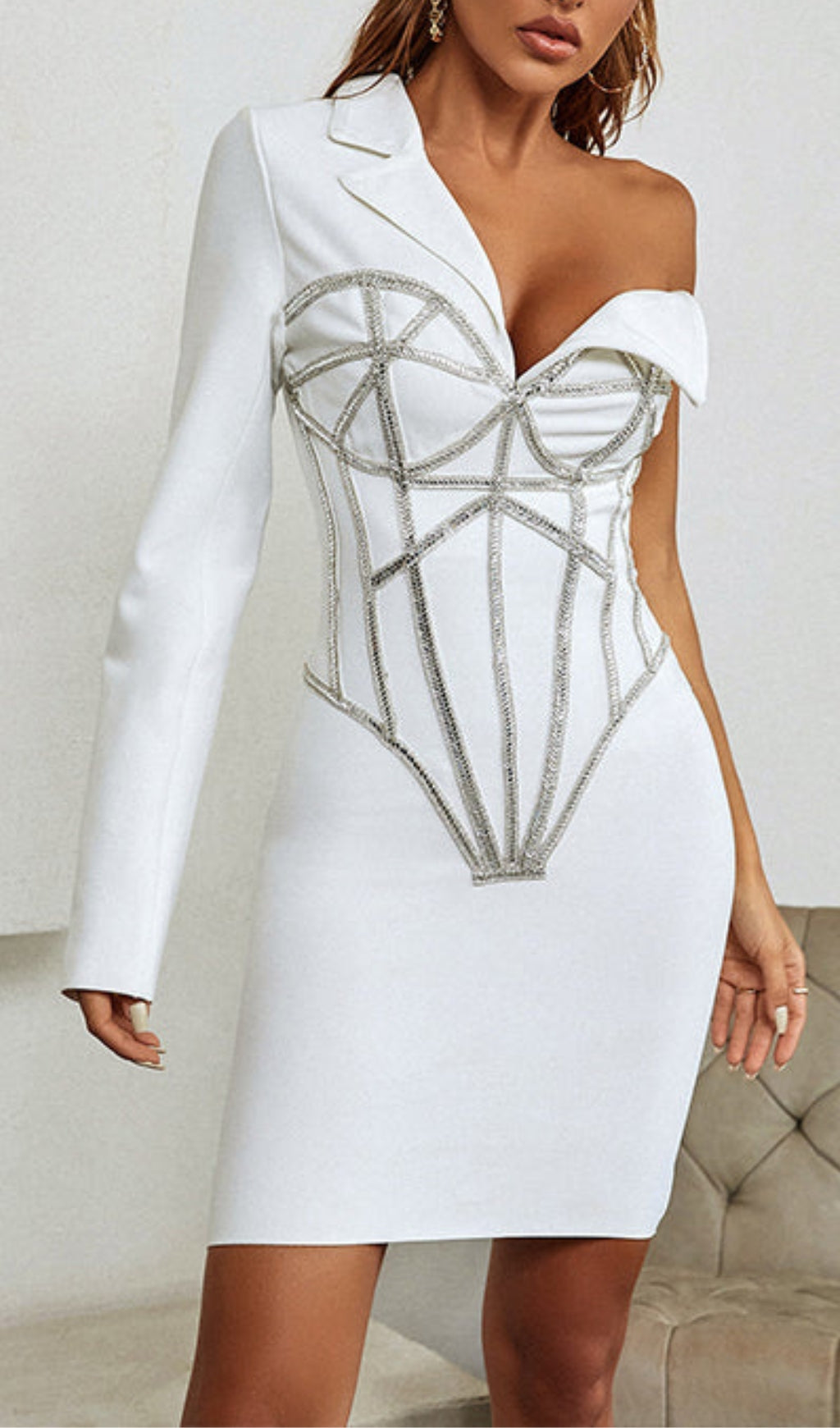 ELEGANT ASYMMETRICAL ONE SHOULDER WHITE DRESS