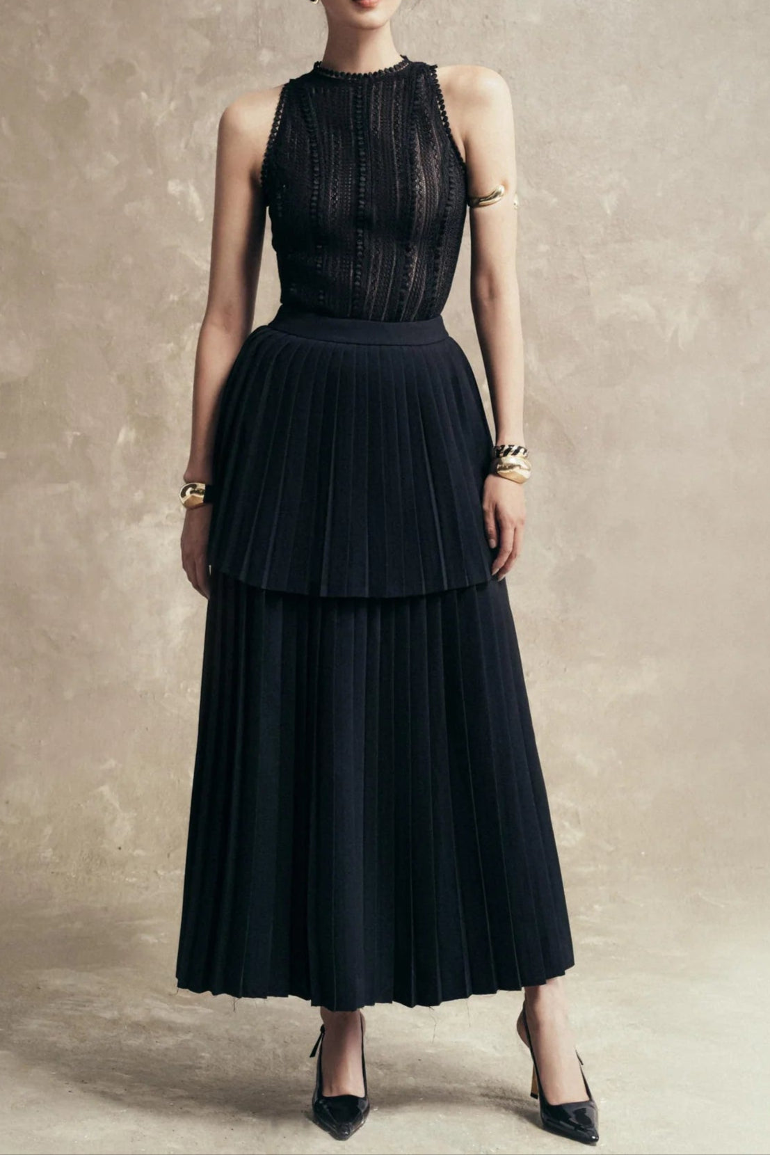 5_1296x_08944a46-4731-46b3-841b-49be4cf4612c SLEEVELESS PLEATED SKIRT SUIT, BLACK, OFFICE WEAR