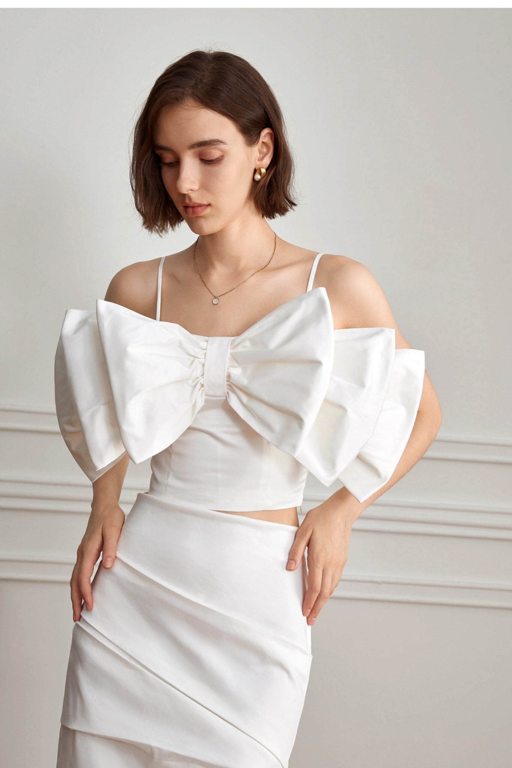 STRAPLESS BANDAGE MIDI DRESS FOR WEDDING GUEST WHITE