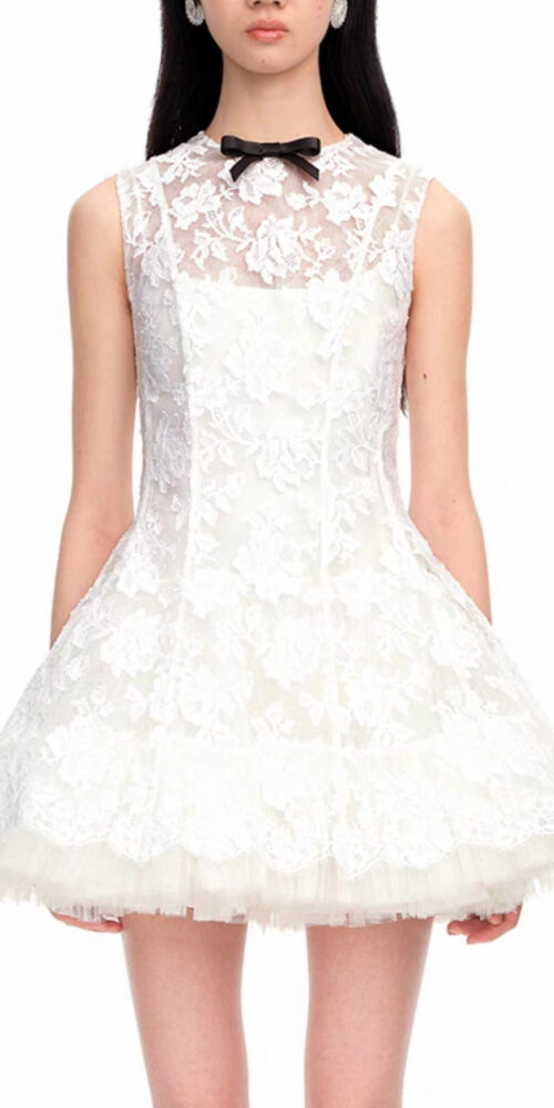 LACE SLEEVELESS MINI DRESS IN WHITE
